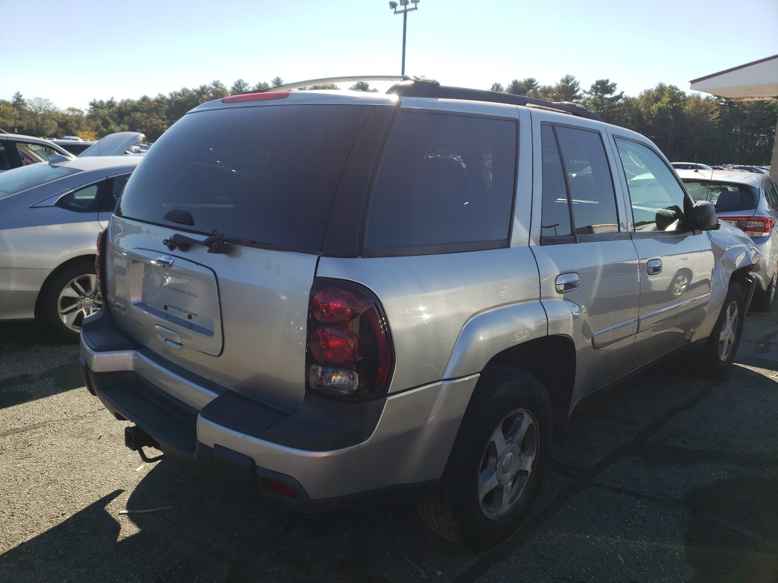 Photo 4 from auction – 2005 CHEVROLET TRAILBLAZE with VIN 1GNDT13S152283426
