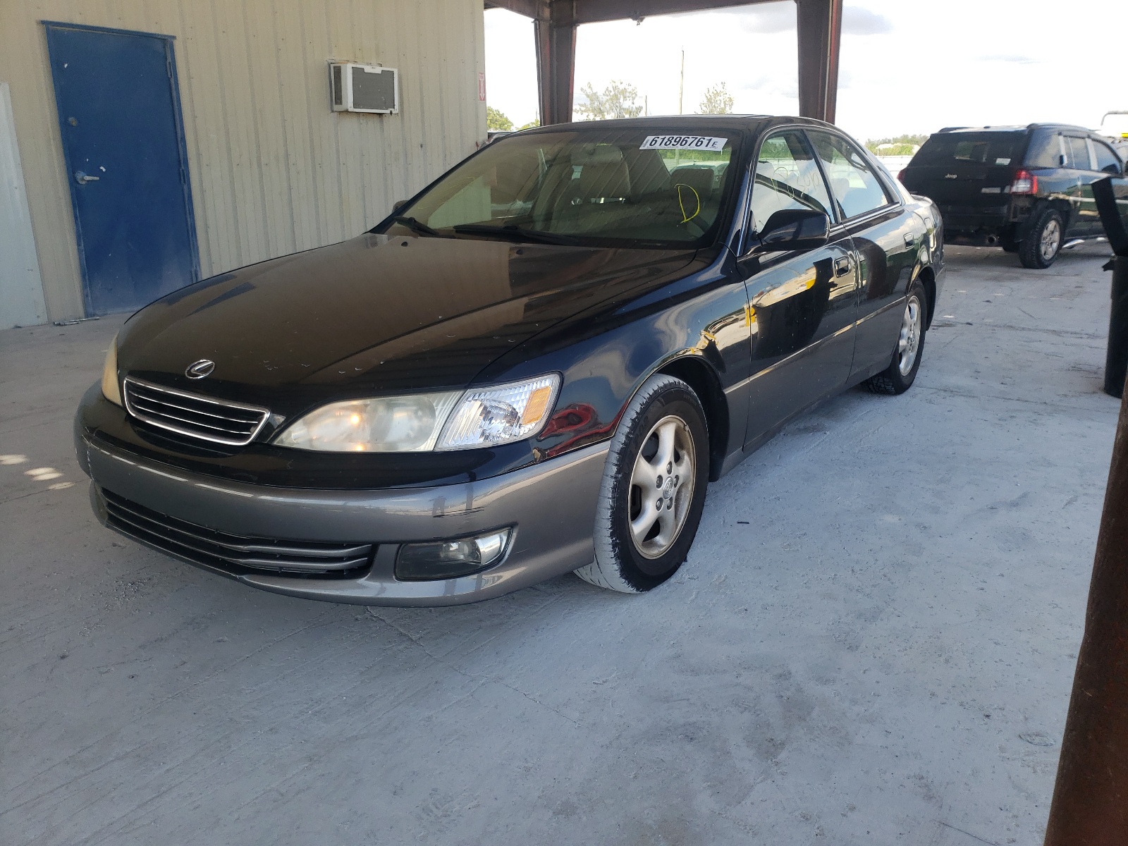 Foto 2 de la subasta – 2000 LEXUS ES 300 con VIN JT8BF28G8Y5076812