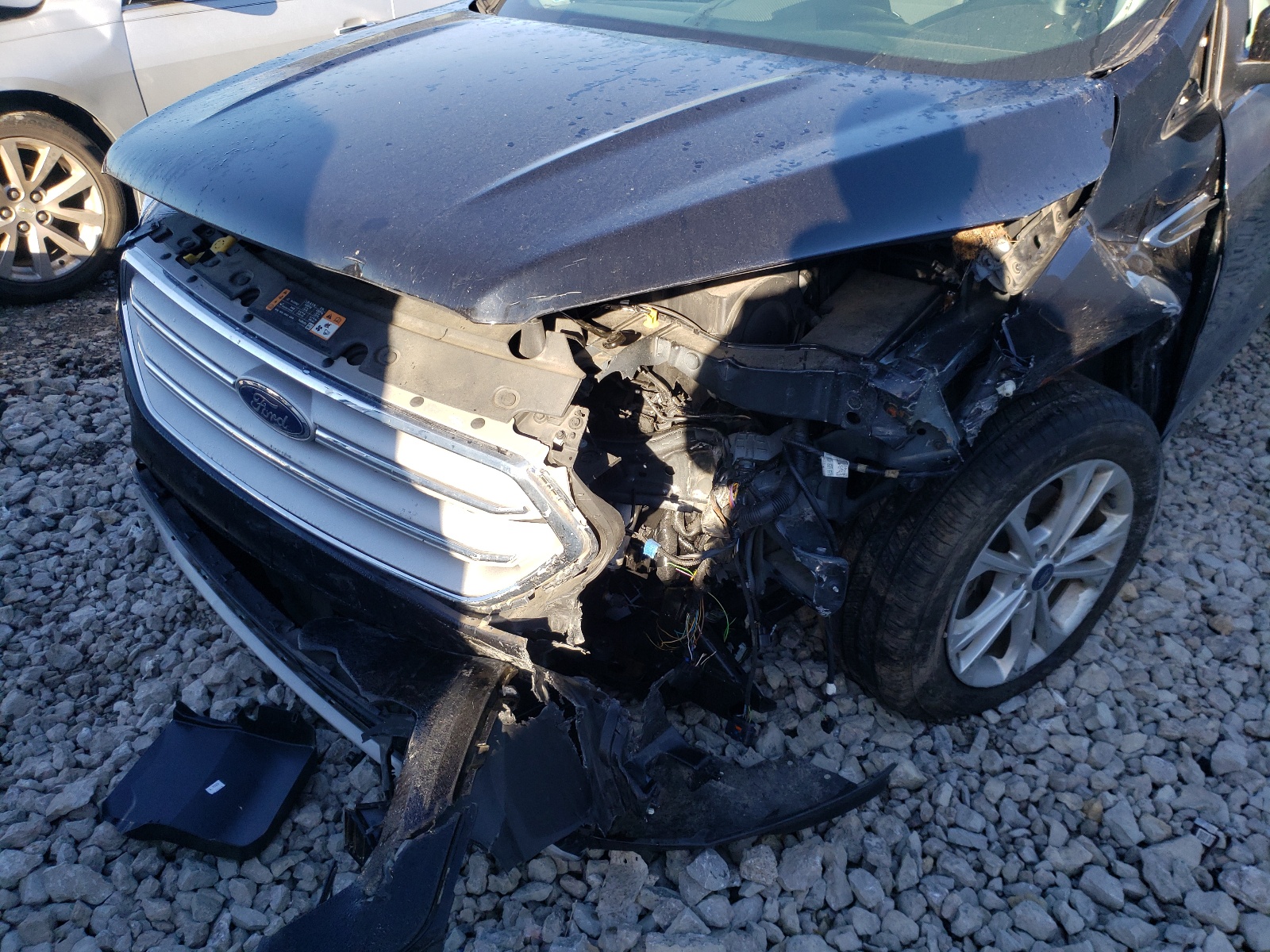 Photo 9 from auction – 2019 FORD ESCAPE SE with VIN 1FMCU0GD7KUA60987