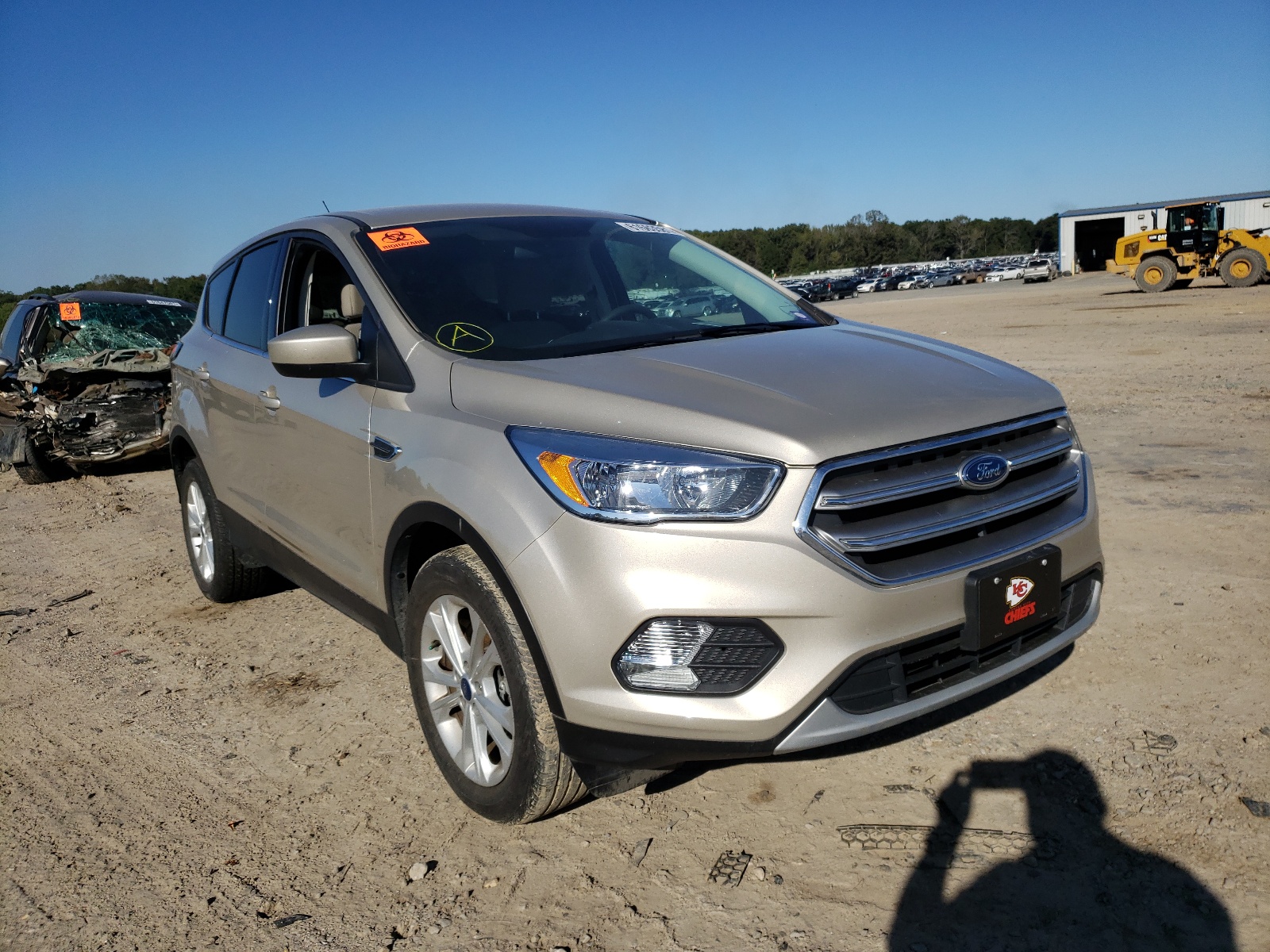 FORD ESCAPE SE 2017 with VIN 1FMCU9G95HUB89089 - Photo from auction