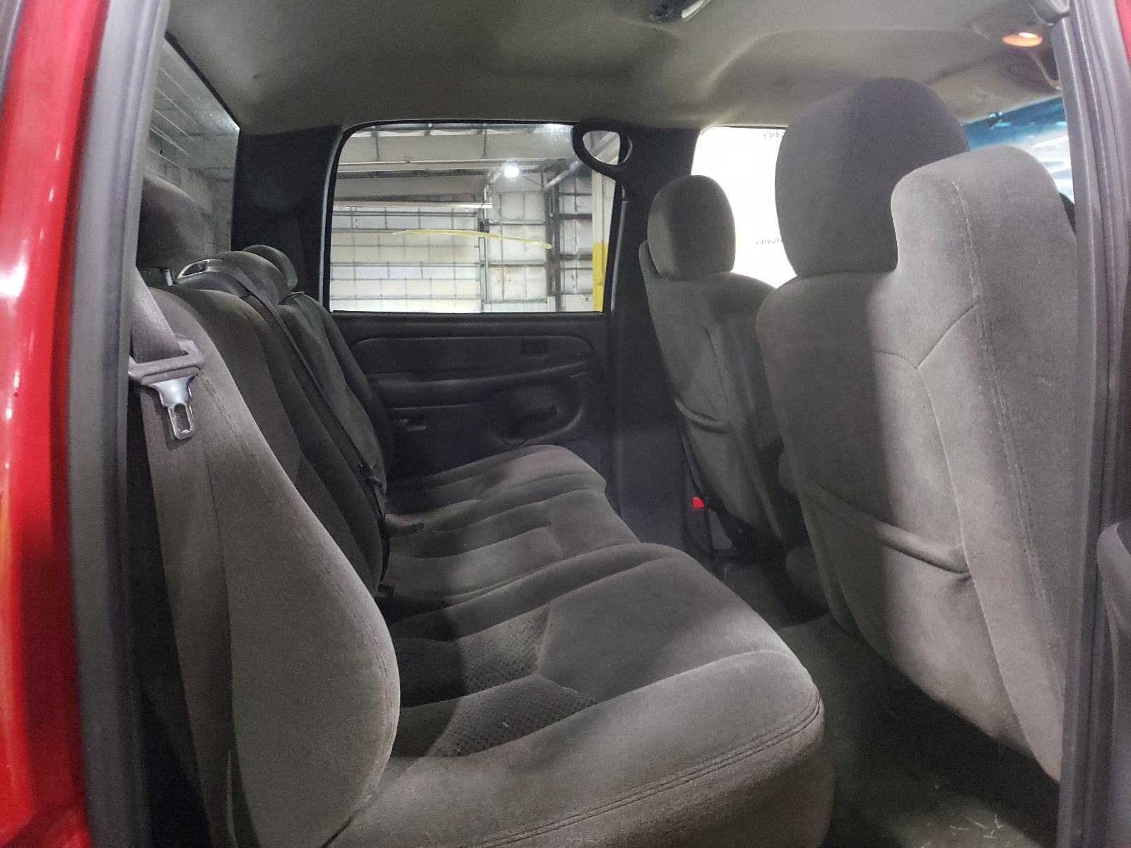 Photo 6 from auction – 2004 CHEVROLET SILVERADO with VIN 1GCHK23114F142101