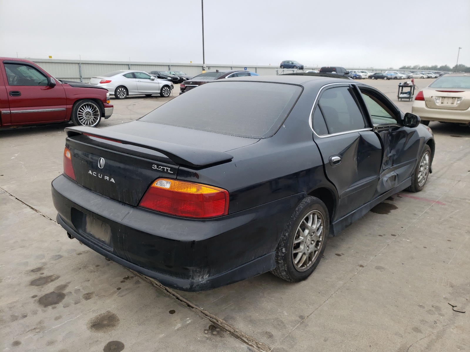 Photo 4 from auction – 2000 ACURA 3.2TL with VIN 19UUA5661YA006453