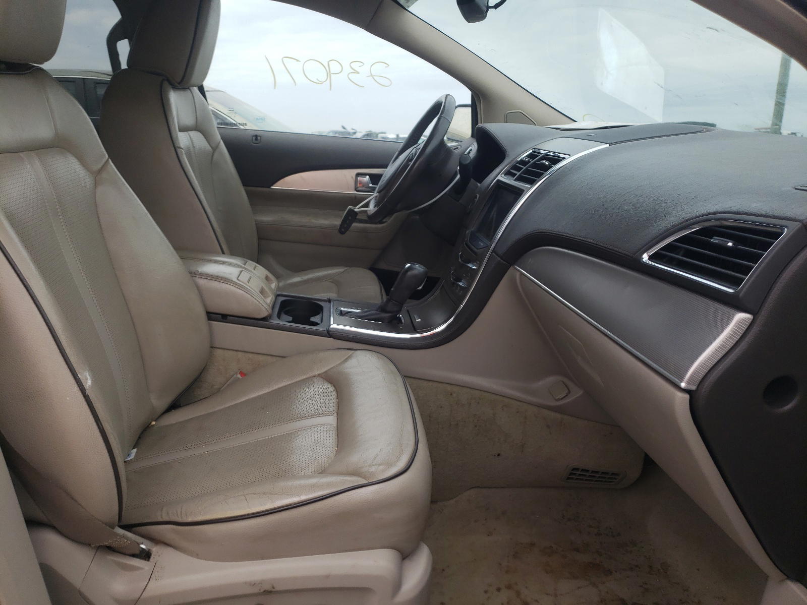 Photo 5 from auction – 2012 LINCOLN MKX with VIN 2LMDJ6JK1CBL06628