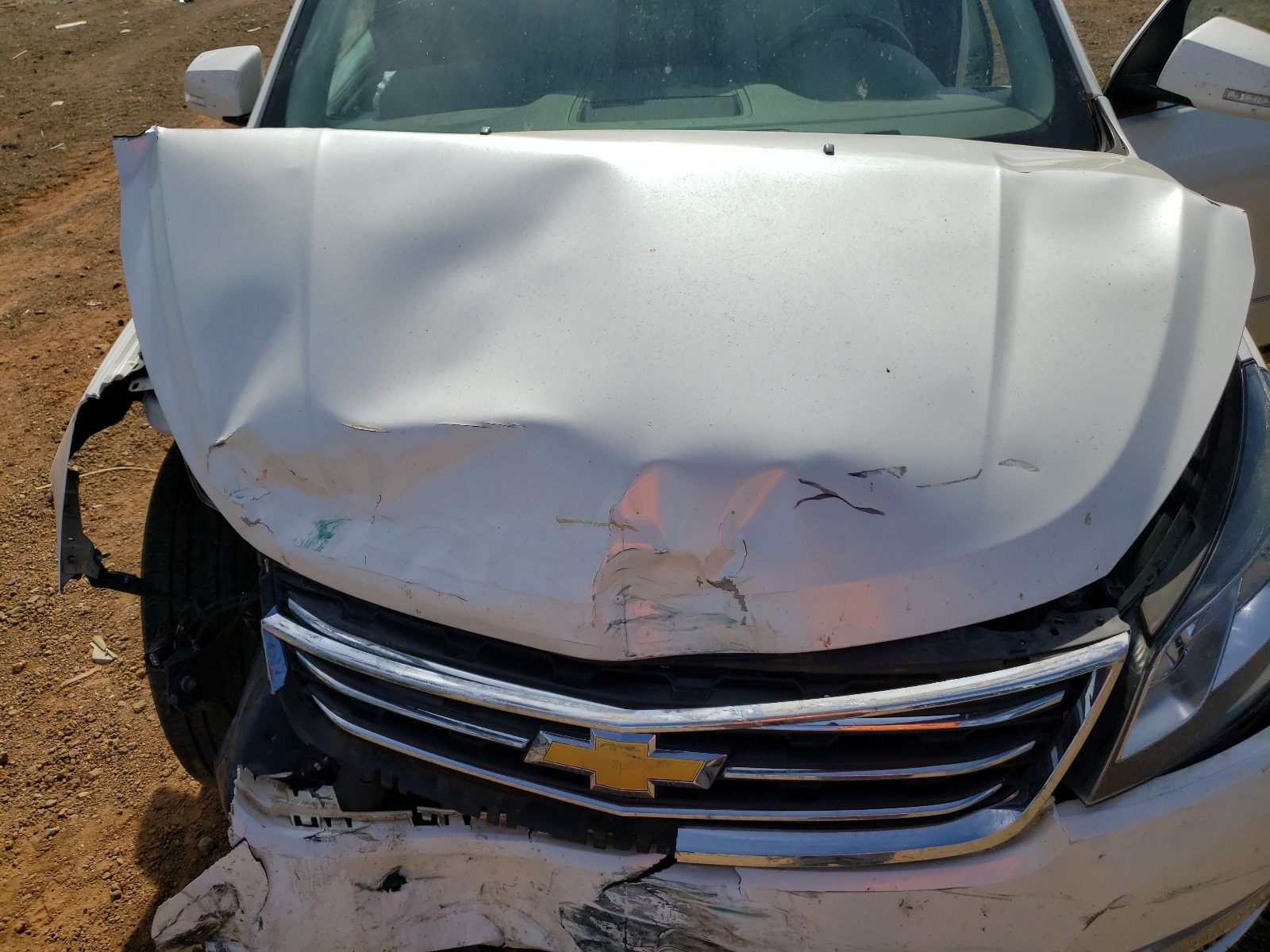 Photo 7 from auction – 2015 CHEVROLET TRAVERSE L with VIN 1GNKRJKD1FJ275102