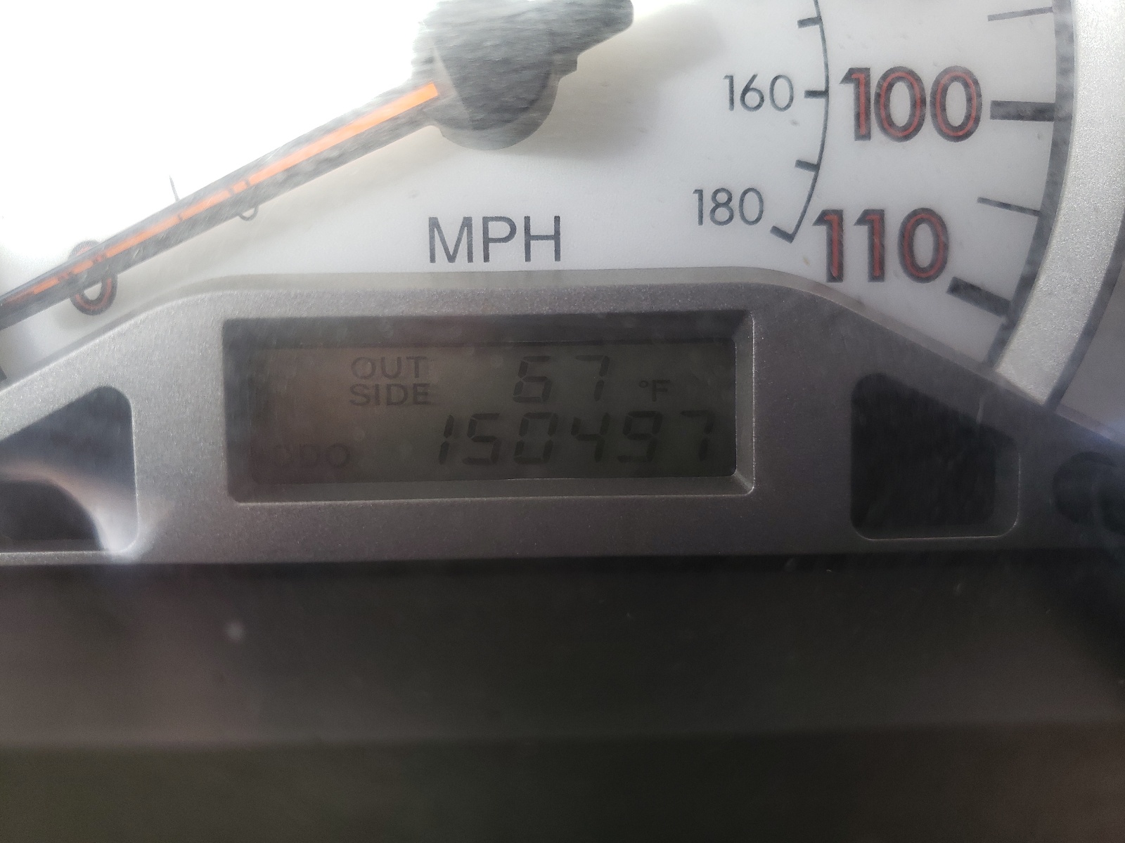 Photo 8 from auction – 2005 TOYOTA COROLLA with VIN 1NXBR32E45Z408456