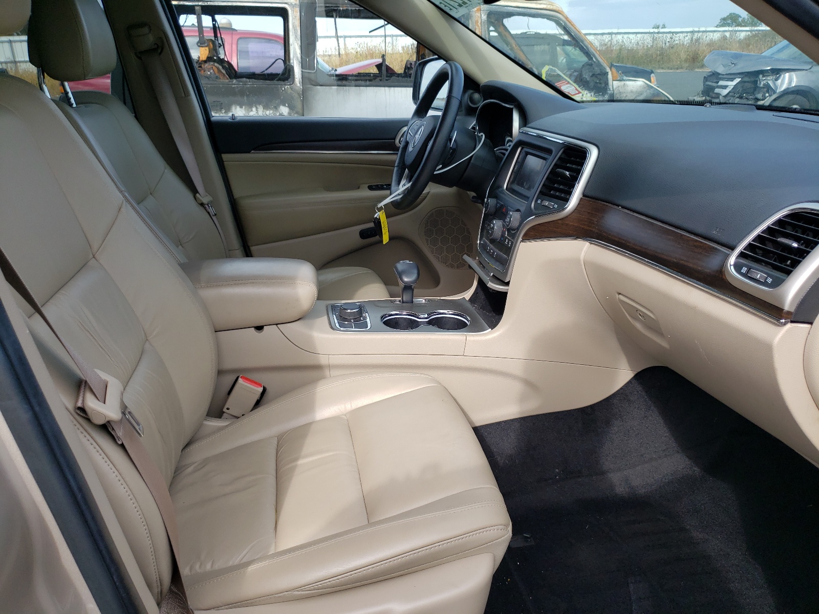 Photo 5 from auction – 2014 JEEP GRAND CHER with VIN 1C4RJFBG4EC308294