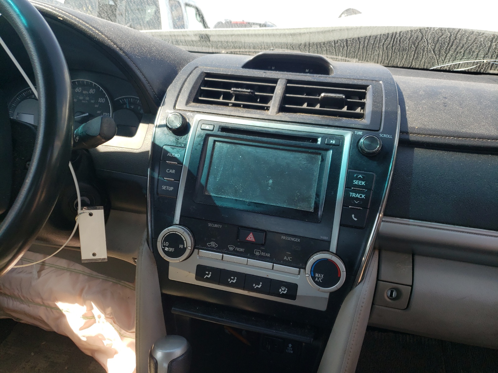 Photo 9 from auction – 2014 TOYOTA CAMRY L with VIN 4T4BF1FK5ER392500