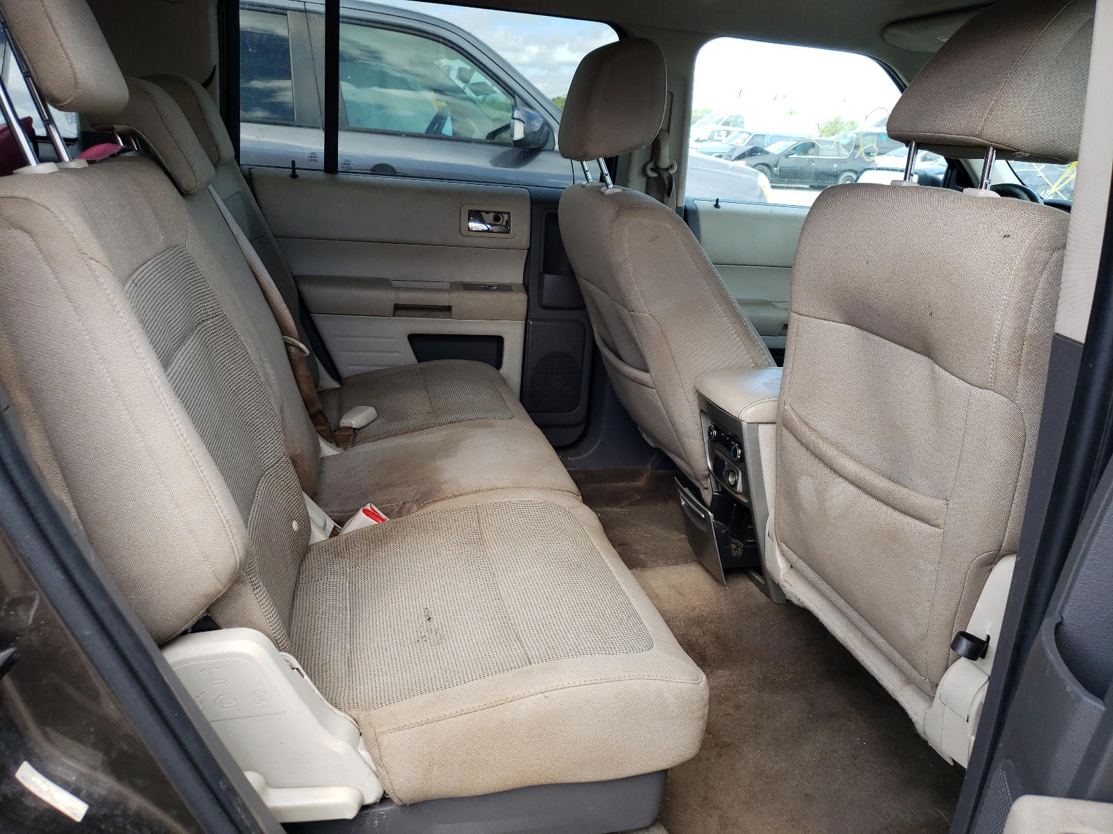 Photo 6 from auction – 2011 FORD FLEX SE with VIN 2FMGK5BC2BBD15229