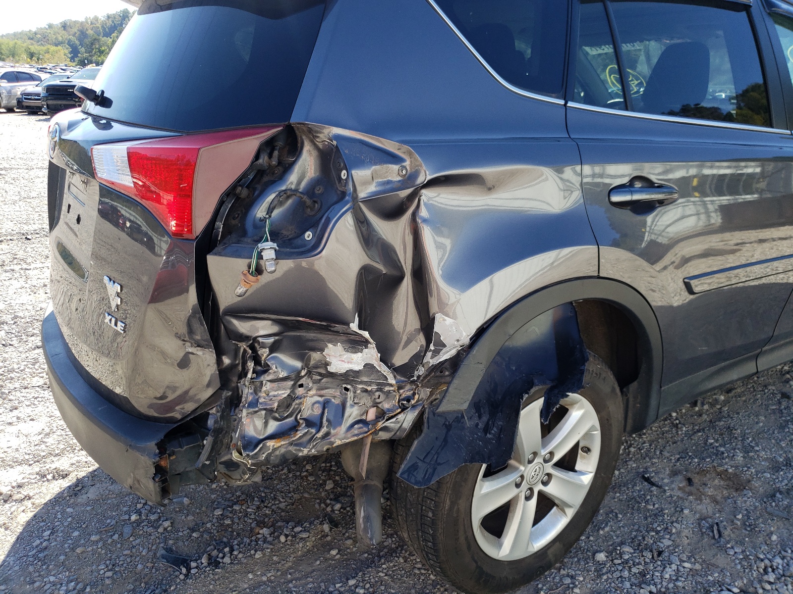 Photo 9 from auction – 2013 TOYOTA RAV4 XLE with VIN 2T3WFREV7DW060912