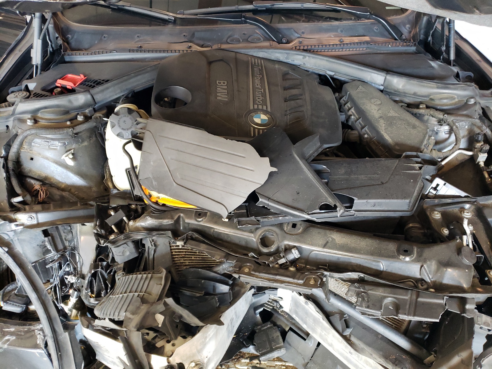 Photo 7 from auction – 2014 BMW 3 SERIES with VIN WBA3D5C51EKX97955