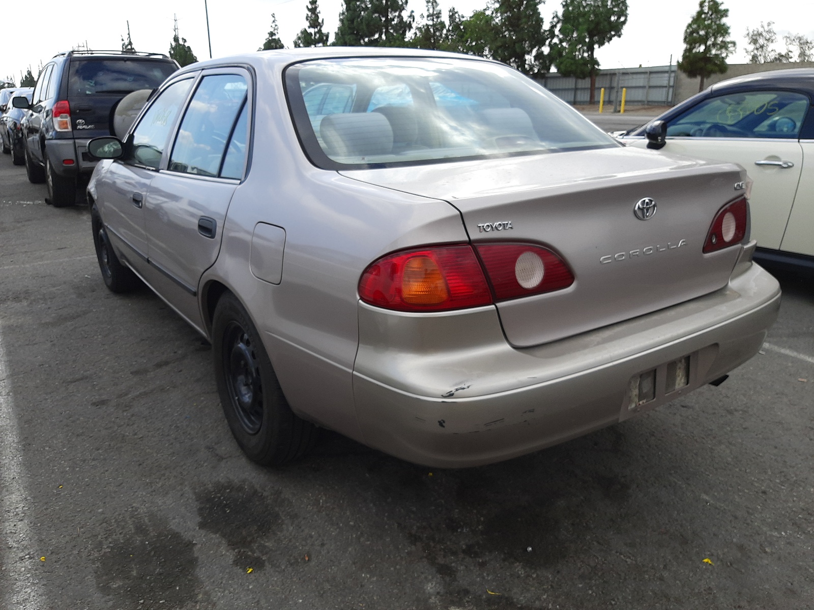 Photo 3 from auction – 2001 TOYOTA COROLLA CE with VIN 1NXBR12E51Z448320