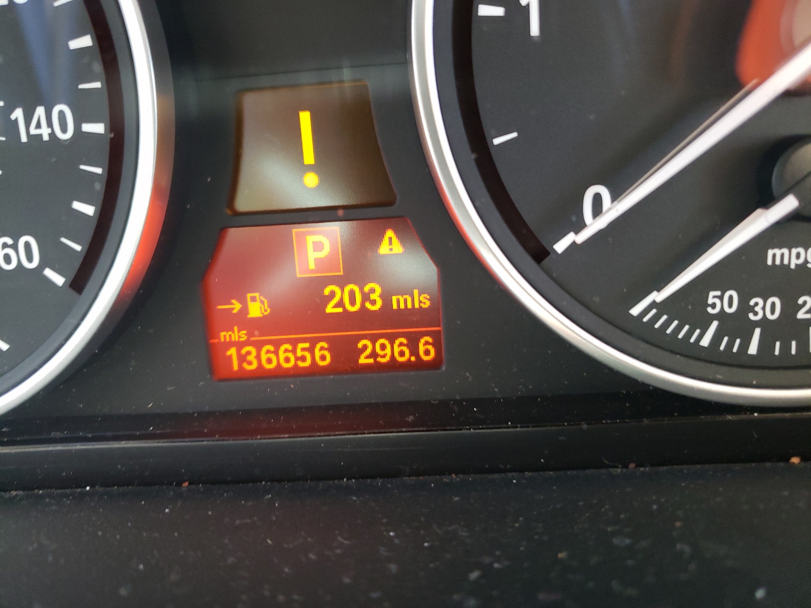 Photo 8 from auction – 2011 BMW X5 XDRIVE3 with VIN 5UXZW0C56BL658726