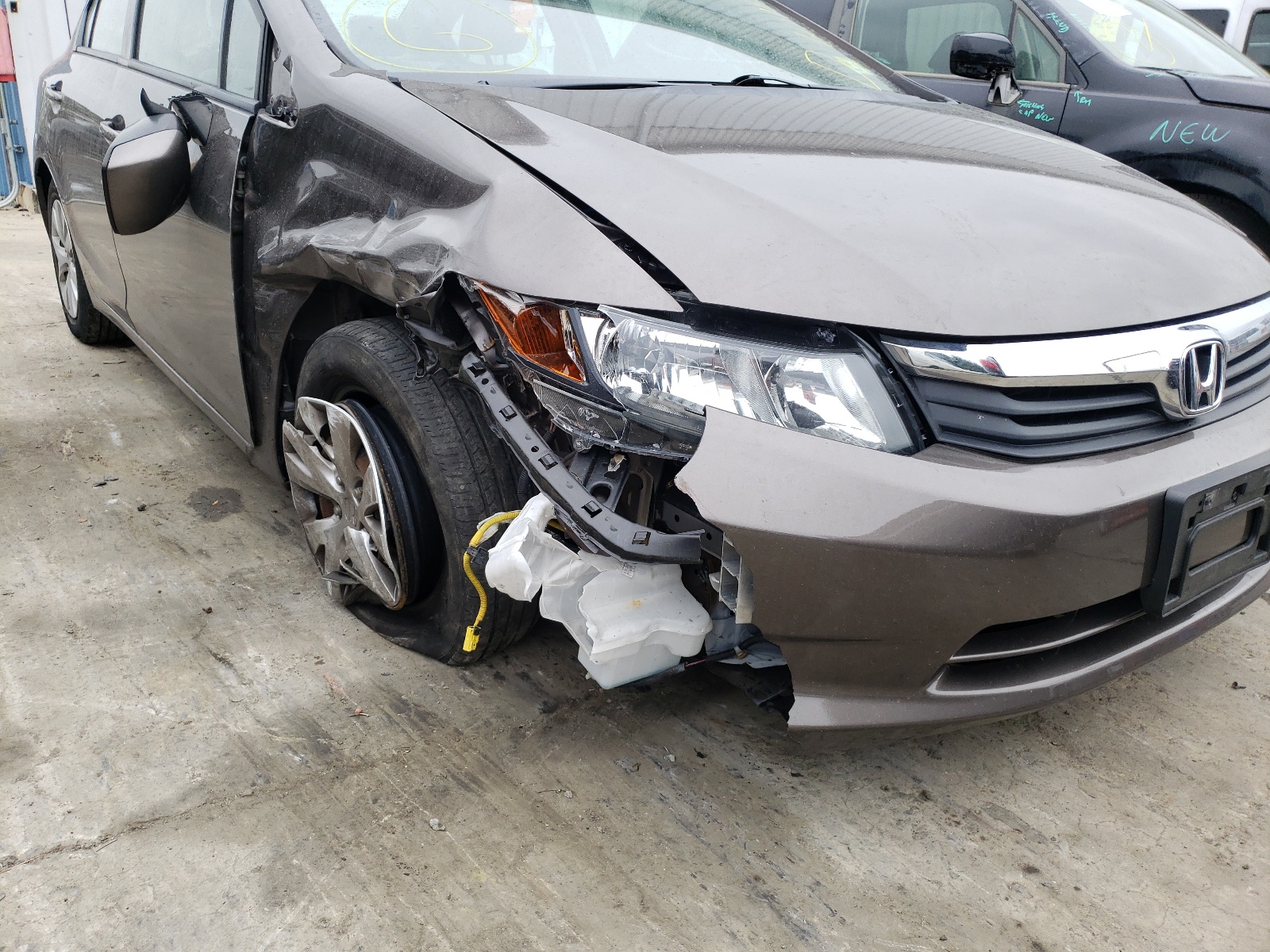 Photo 9 from auction – 2012 HONDA CIVIC LX with VIN 2HGFB2F51CH500110