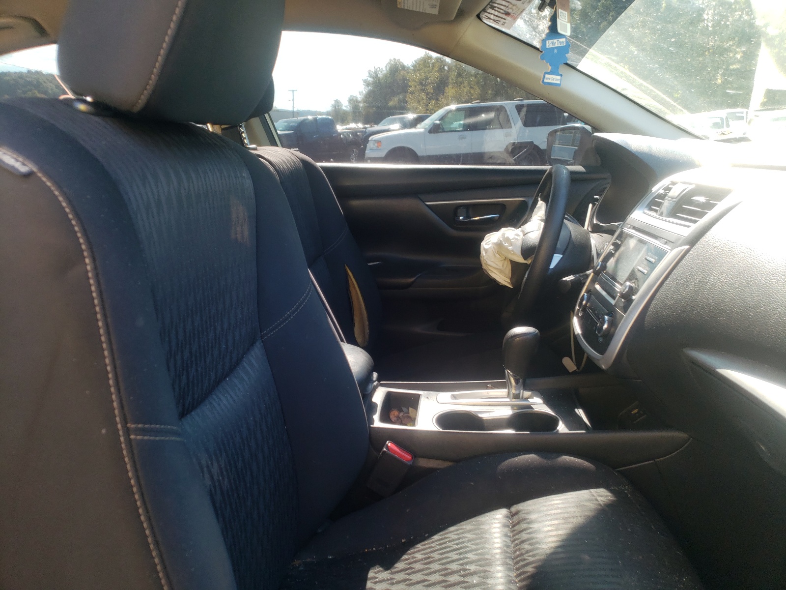 Photo 5 from auction – 2017 NISSAN ALTIMA 2.5 with VIN 1N4AL3AP2HN350064