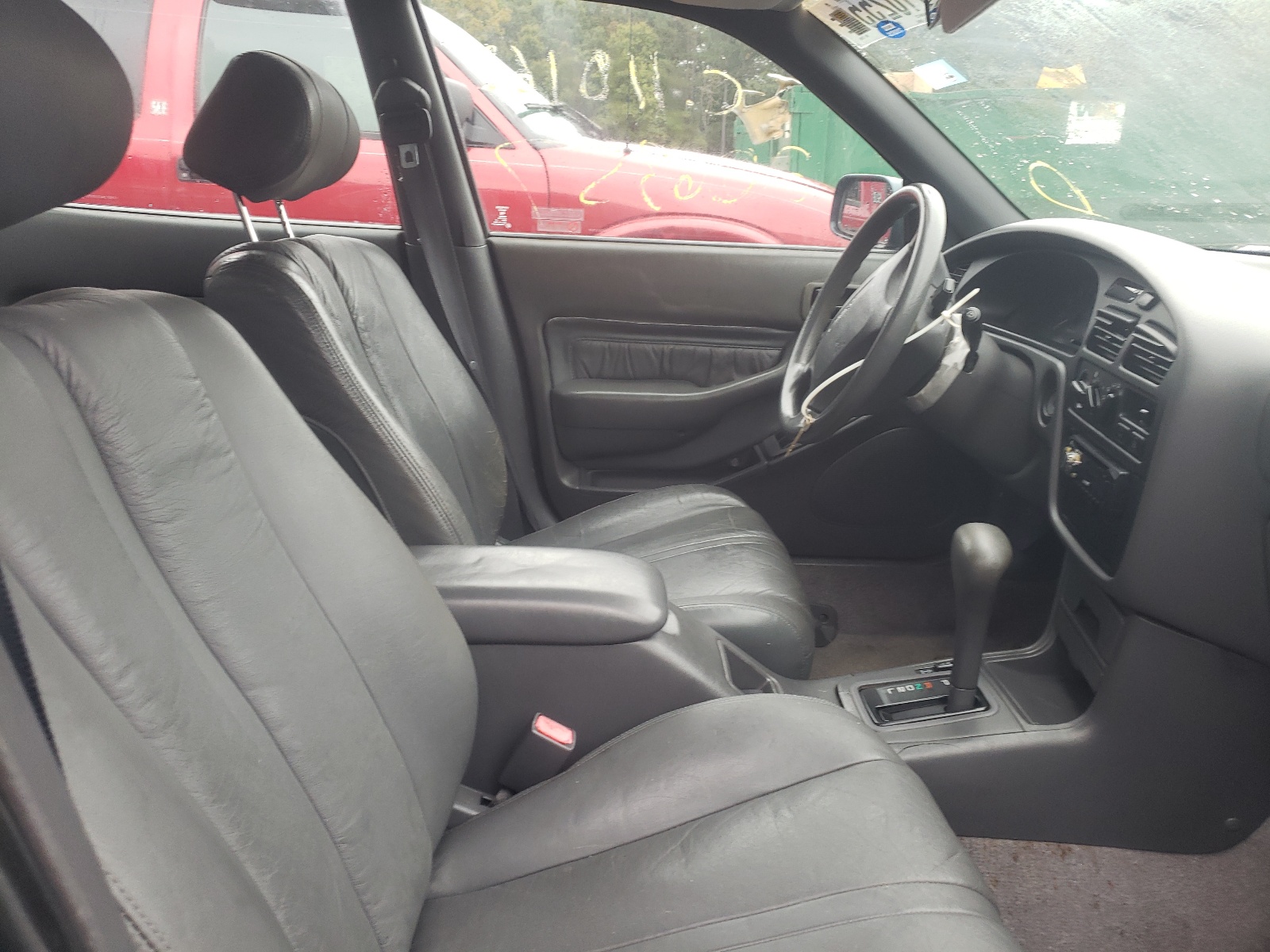 Photo 5 from auction – 1996 TOYOTA CAMRY LE with VIN 4T1BF12K5TU117898