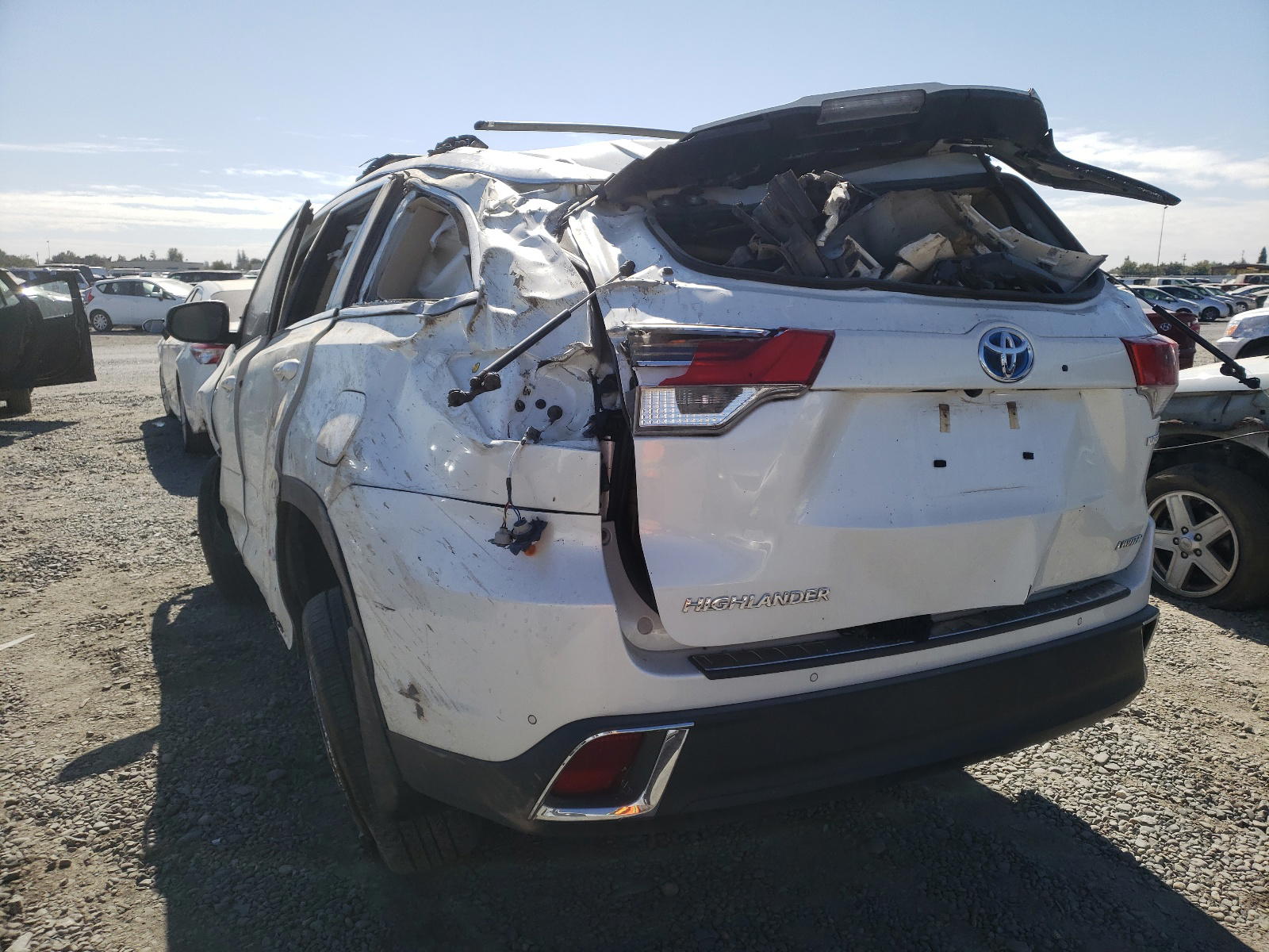 Photo 3 from auction – 2017 TOYOTA HIGHLANDER with VIN 5TDDGRFH1HS023049