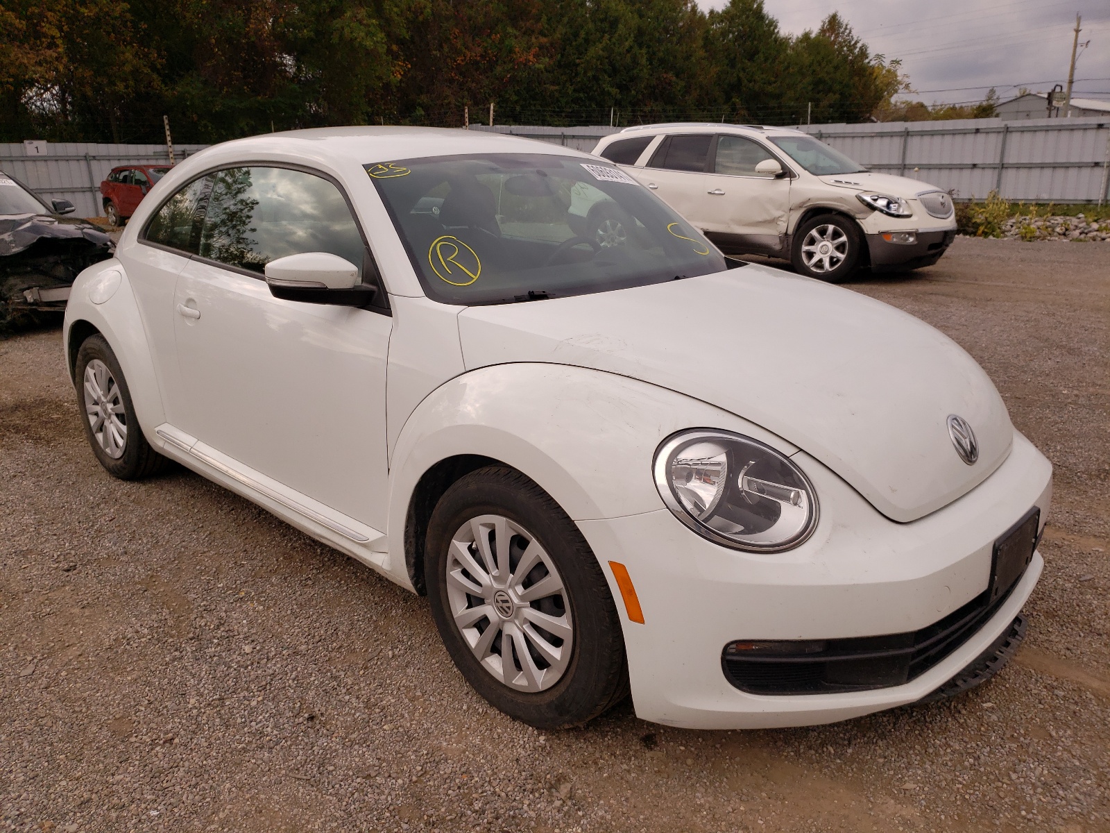 VOLKSWAGEN BEETLE SE 2016 with VIN 3VWJ07AT2GM622223 - Photo from auction