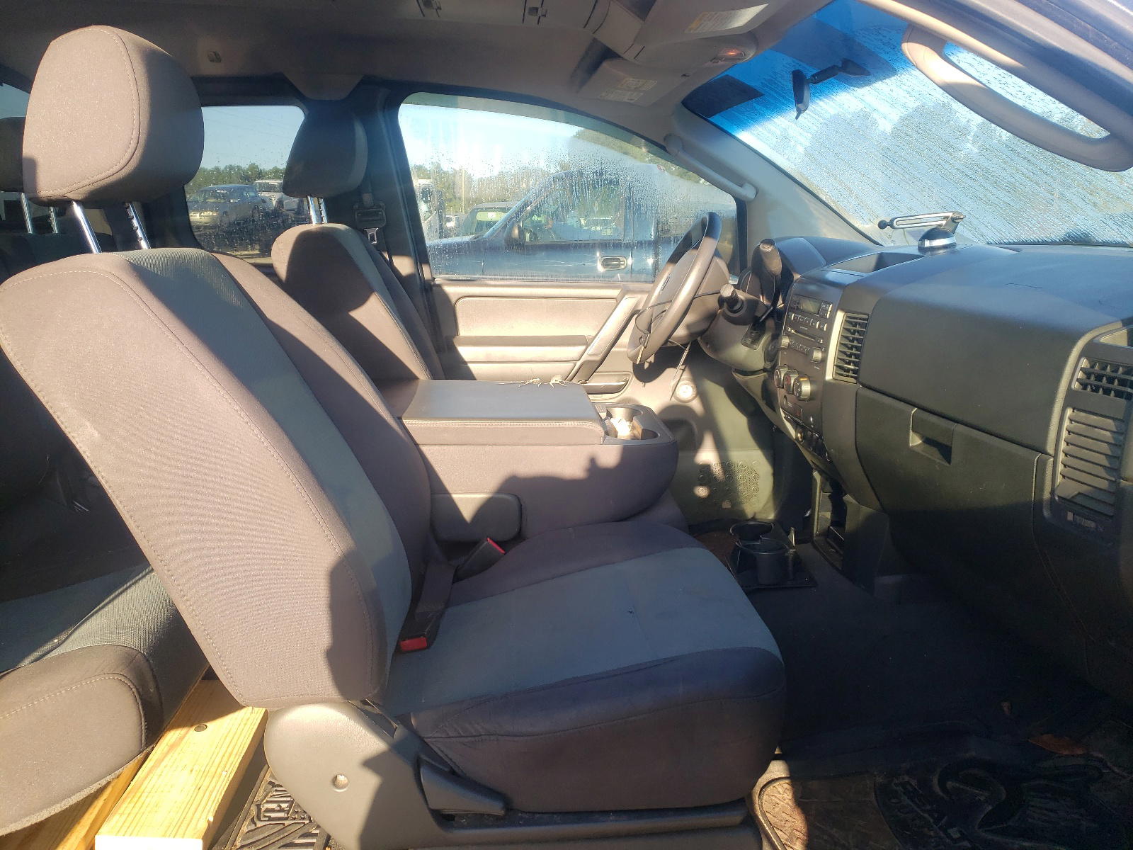 Photo 5 from auction – 2007 NISSAN TITAN with VIN 1N6AA06A67N226250