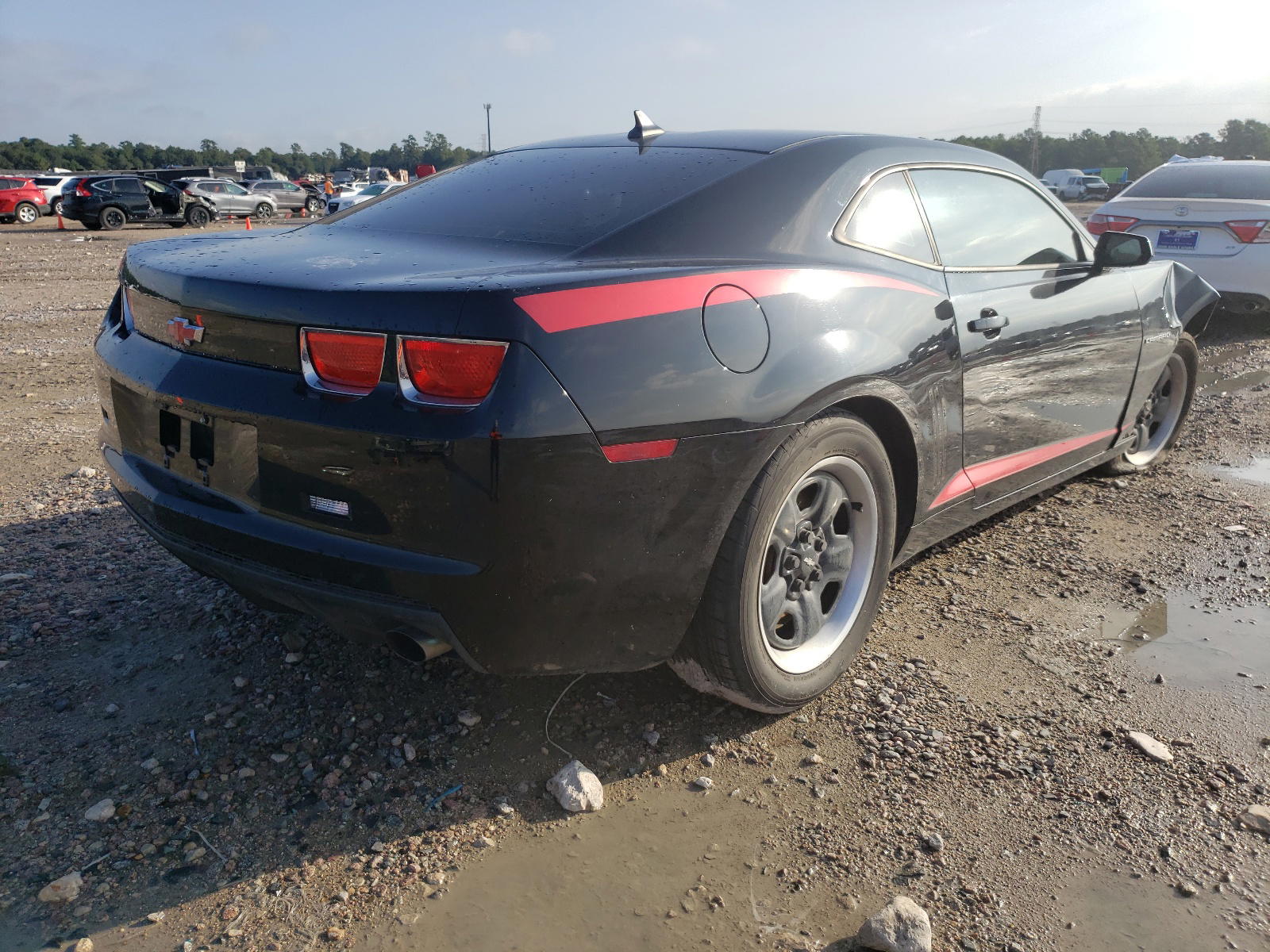 Photo 4 from auction – 2011 CHEVROLET CAMARO LS with VIN 2G1FA1ED9B9153311