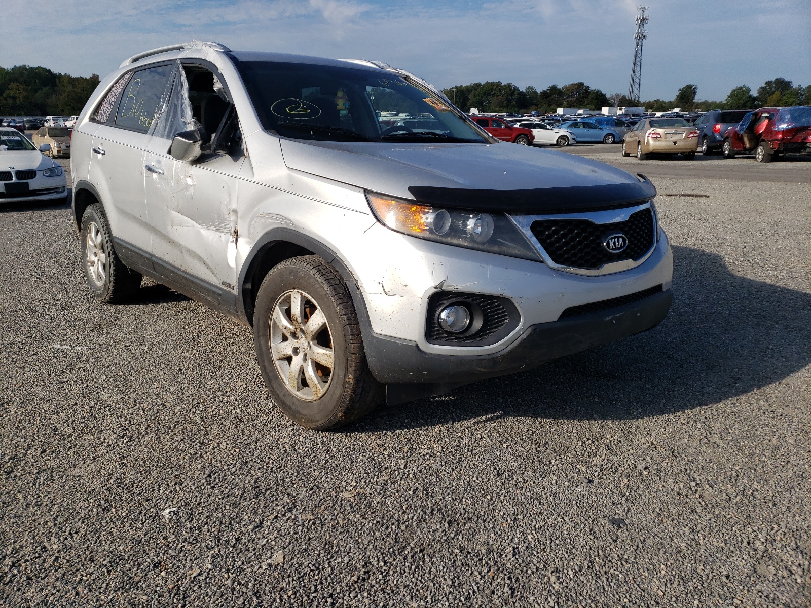 KIA SORENTO BA 2011 with VIN 5XYKTCA10BG133878 - Photo from auction
