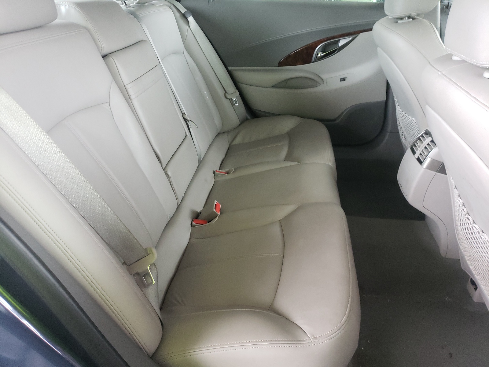 Photo 6 from auction – 2013 BUICK LACROSSE with VIN 1G4GC5ER1DF164365