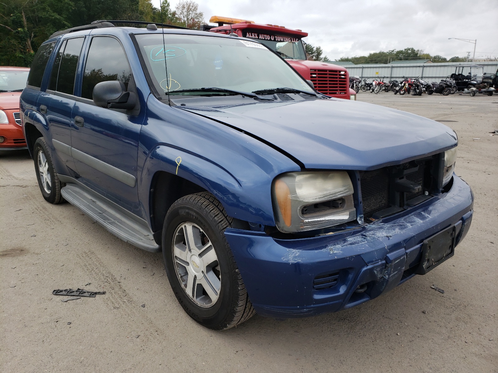 CHEVROLET TRAILBLAZE 2005 with VIN 1GNDT13S952300621 - Photo from auction