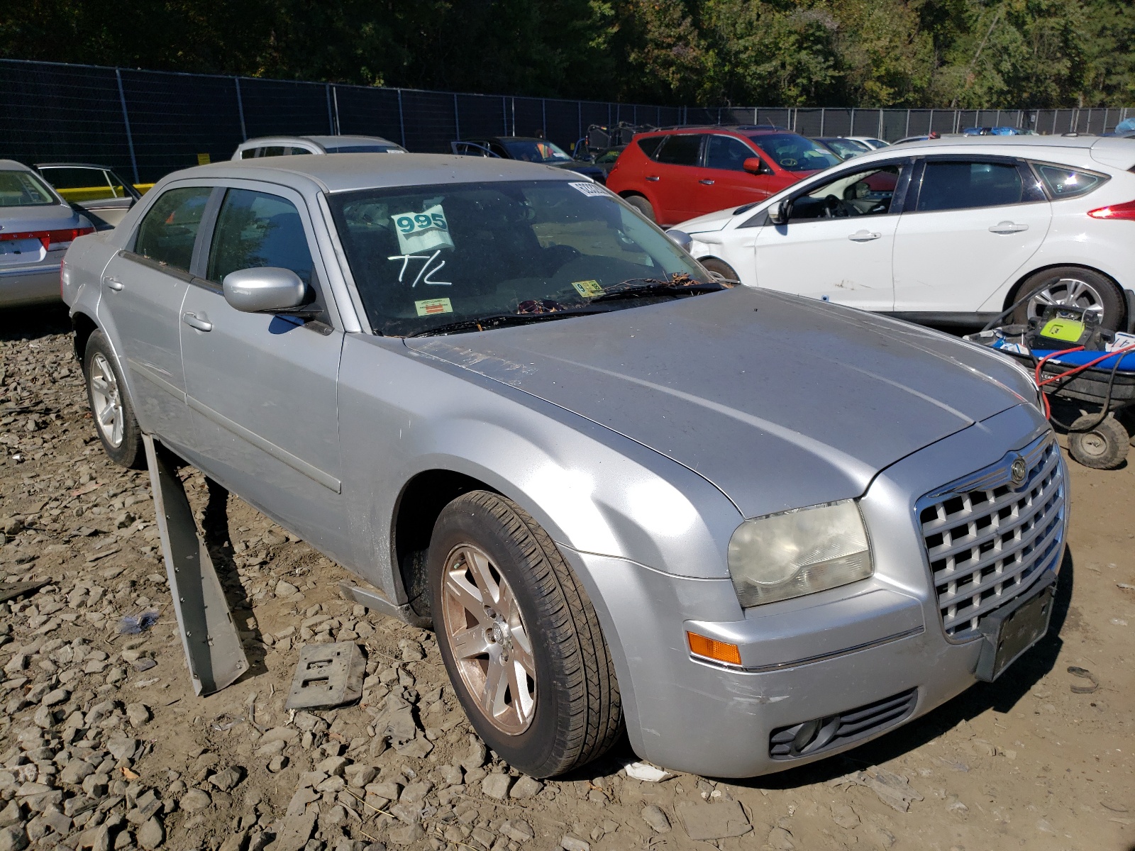 Photo 1 from auction – 2005 CHRYSLER 300 TOURIN with VIN 2C3JA53G85H690966