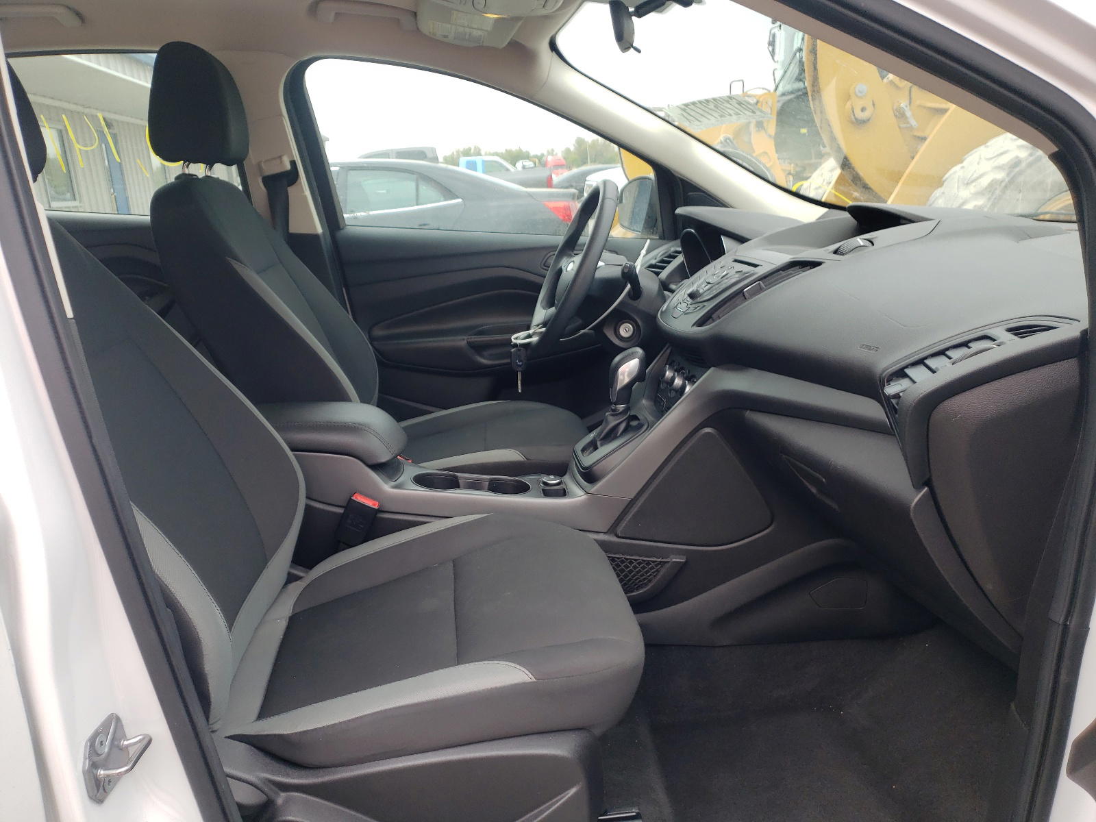 Photo 5 from auction – 2016 FORD ESCAPE S with VIN 1FMCU0F75GUA76222