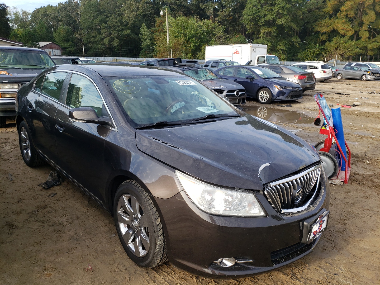 BUICK LACROSSE P 2013 with VIN 1G4GG5E32DF186620 - Photo from auction