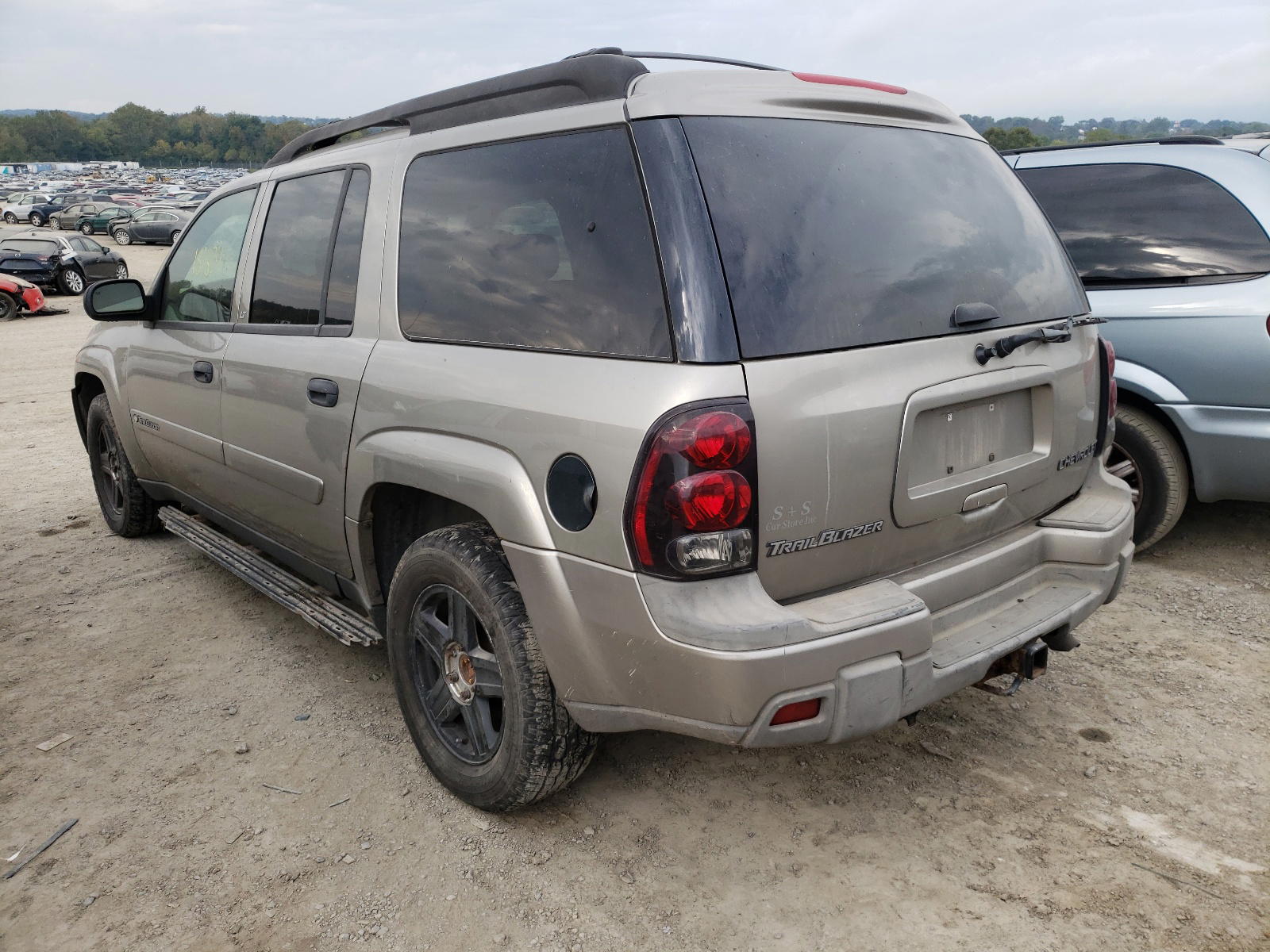 Photo 3 from auction – 2003 CHEVROLET TRAILBLAZE with VIN 1GNET16P336170174