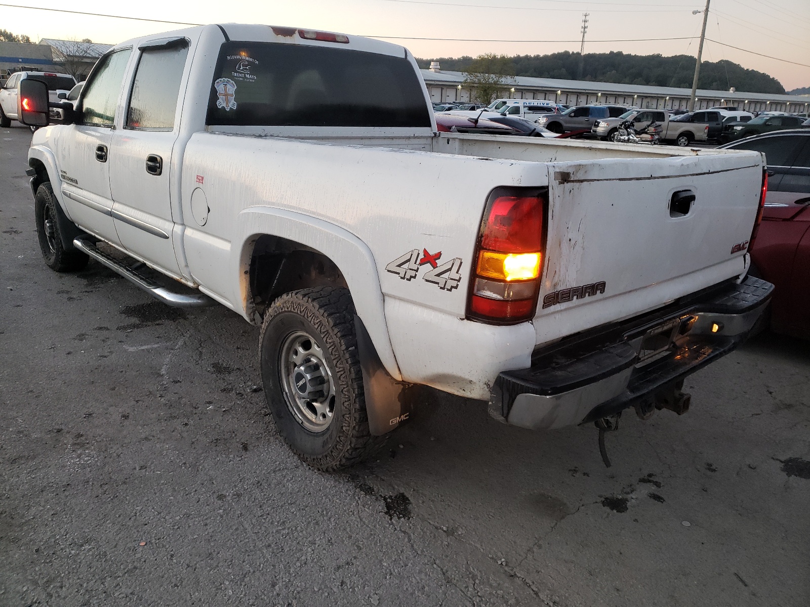 Photo 3 from auction – 2006 GMC SIERRA K25 with VIN 1GTHK23D86F227515