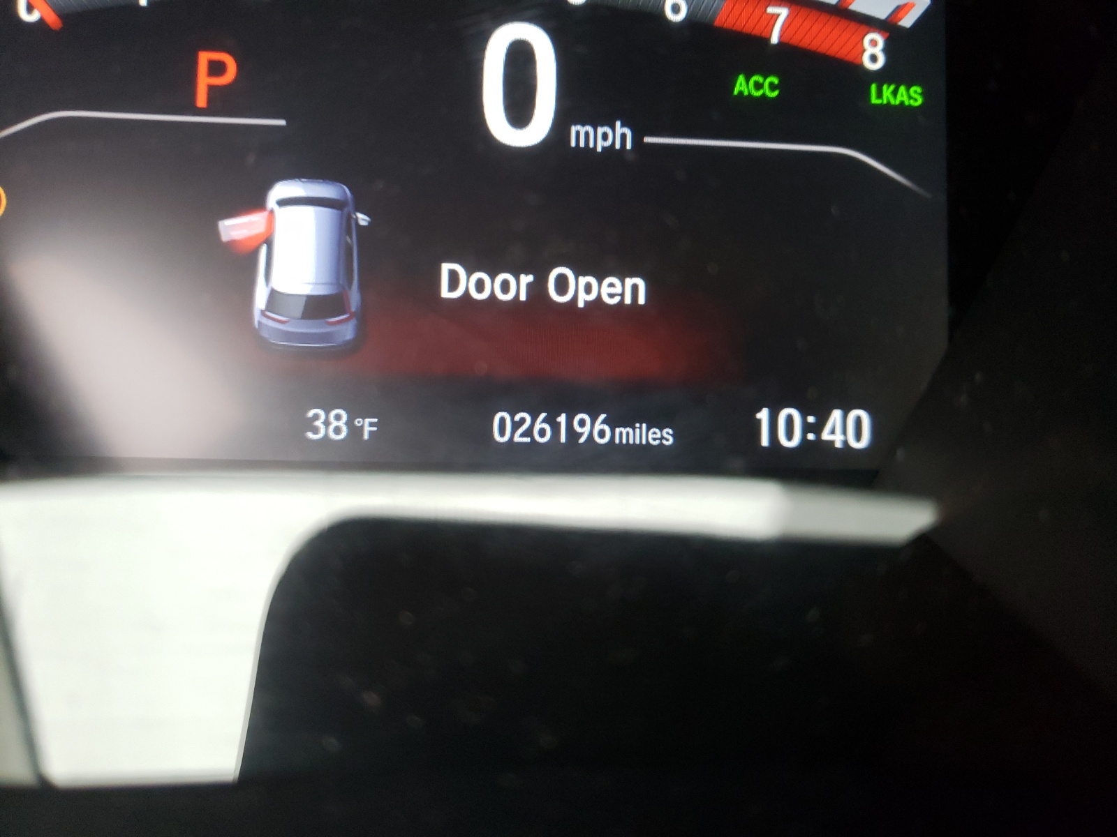 Photo 8 from auction – 2018 HONDA CR-V EX with VIN 2HKRW2H56JH656726