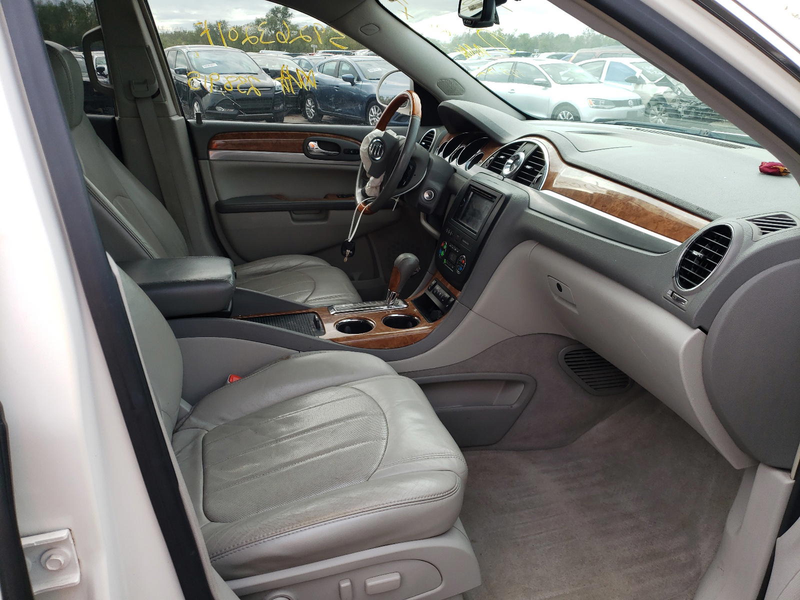 Photo 5 from auction – 2008 BUICK ENCLAVE CX with VIN 5GAEV237X8J168182