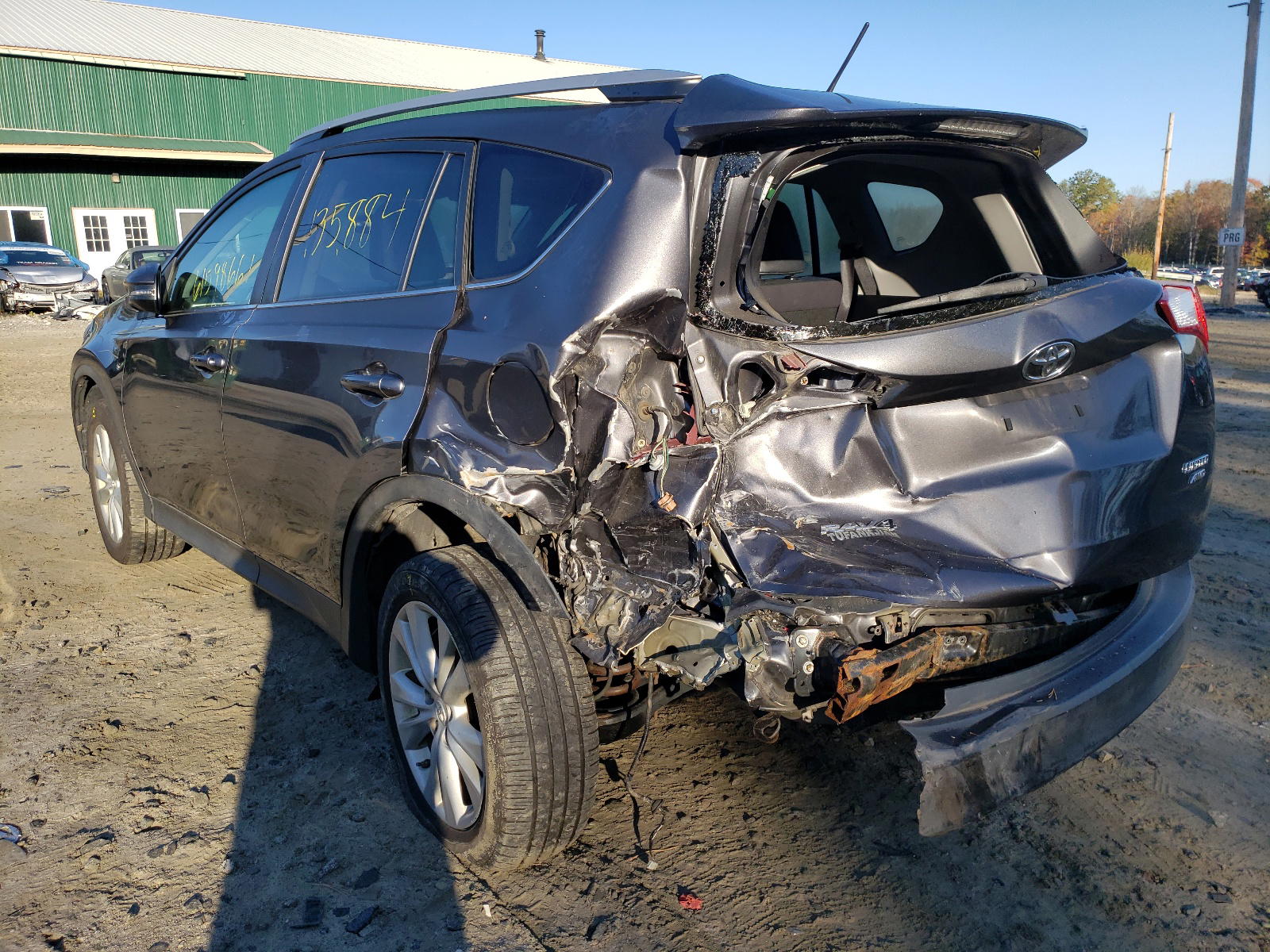 Photo 3 from auction – 2015 TOYOTA RAV4 LIMIT with VIN 2T3DFREV0FW348331
