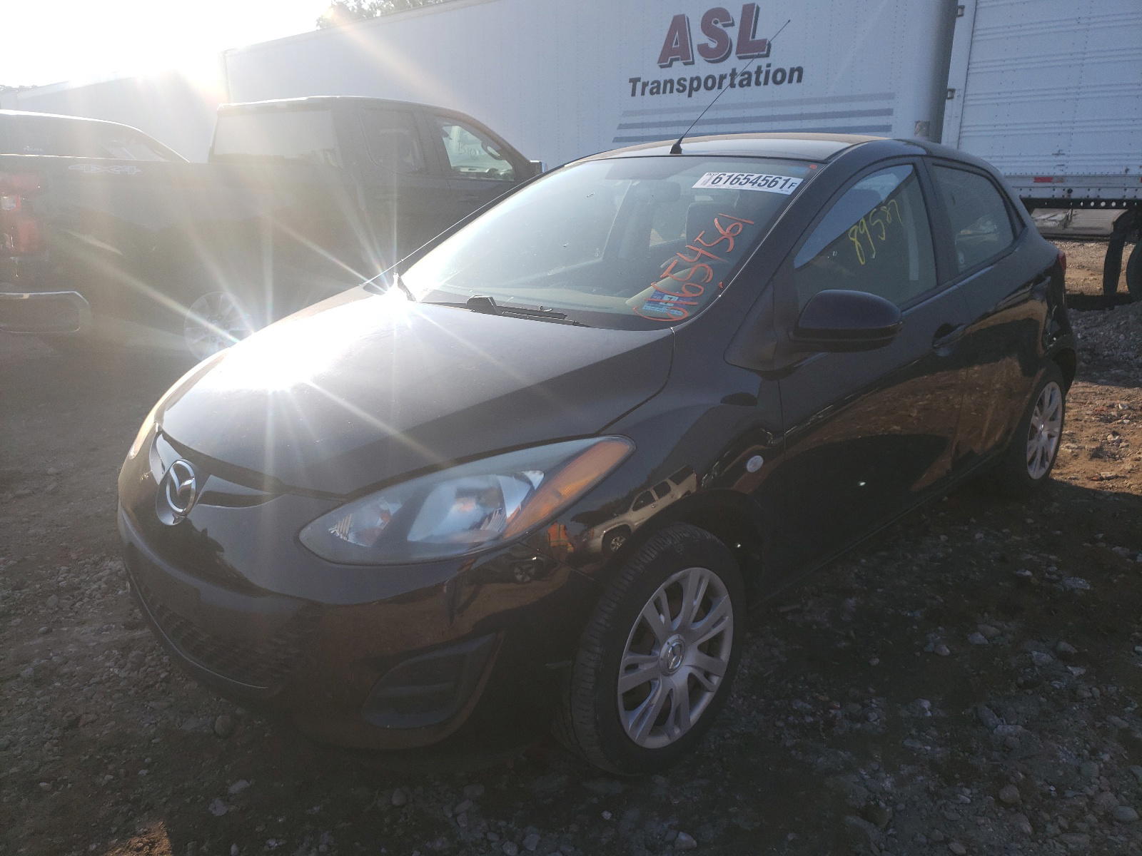 Photo 2 from auction – 2012 MAZDA MAZDA2 with VIN JM1DE1KZXC0149508