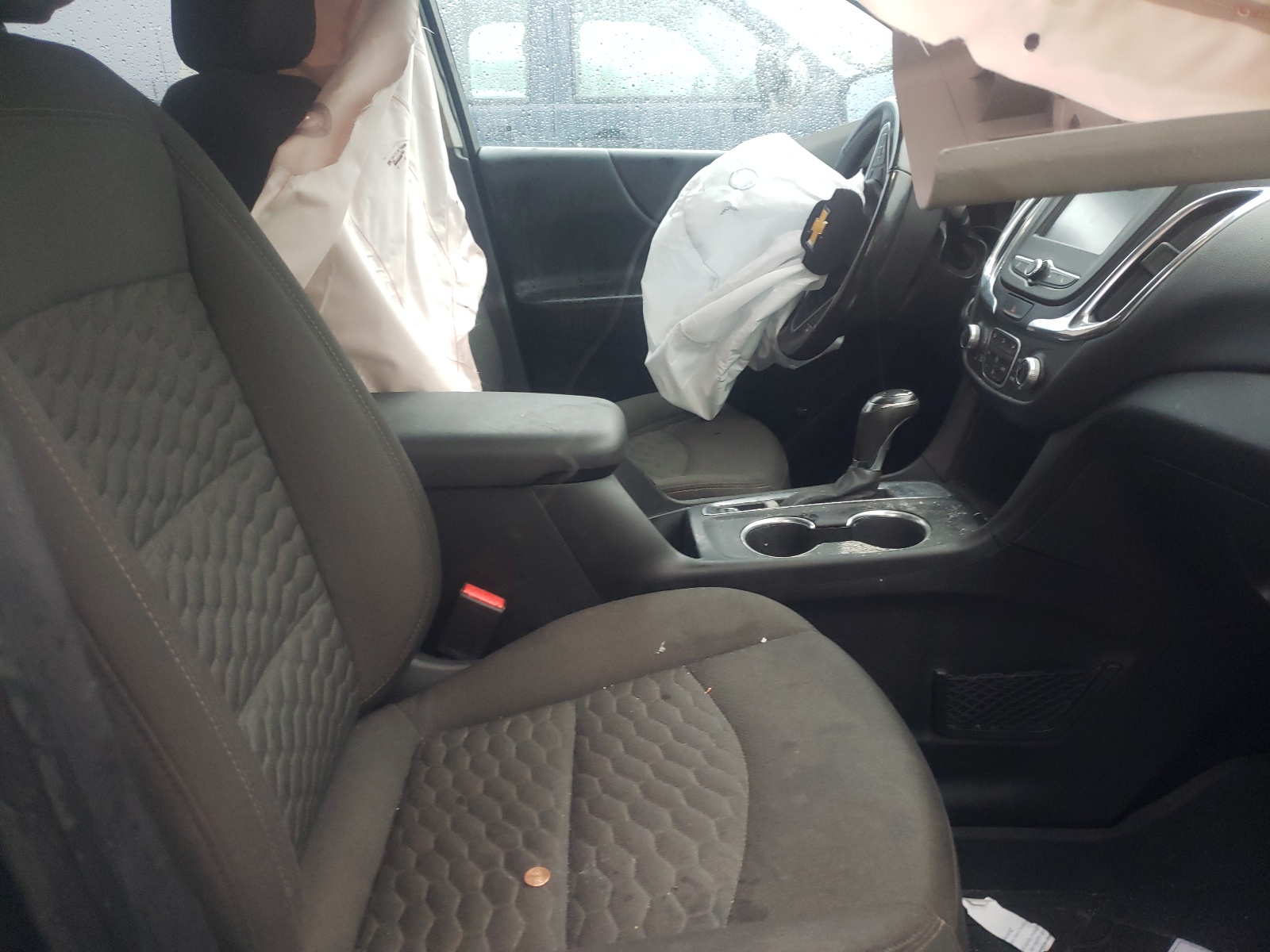 Photo 5 from auction – 2018 CHEVROLET EQUINOX LT with VIN 2GNAXJEV0J6352263