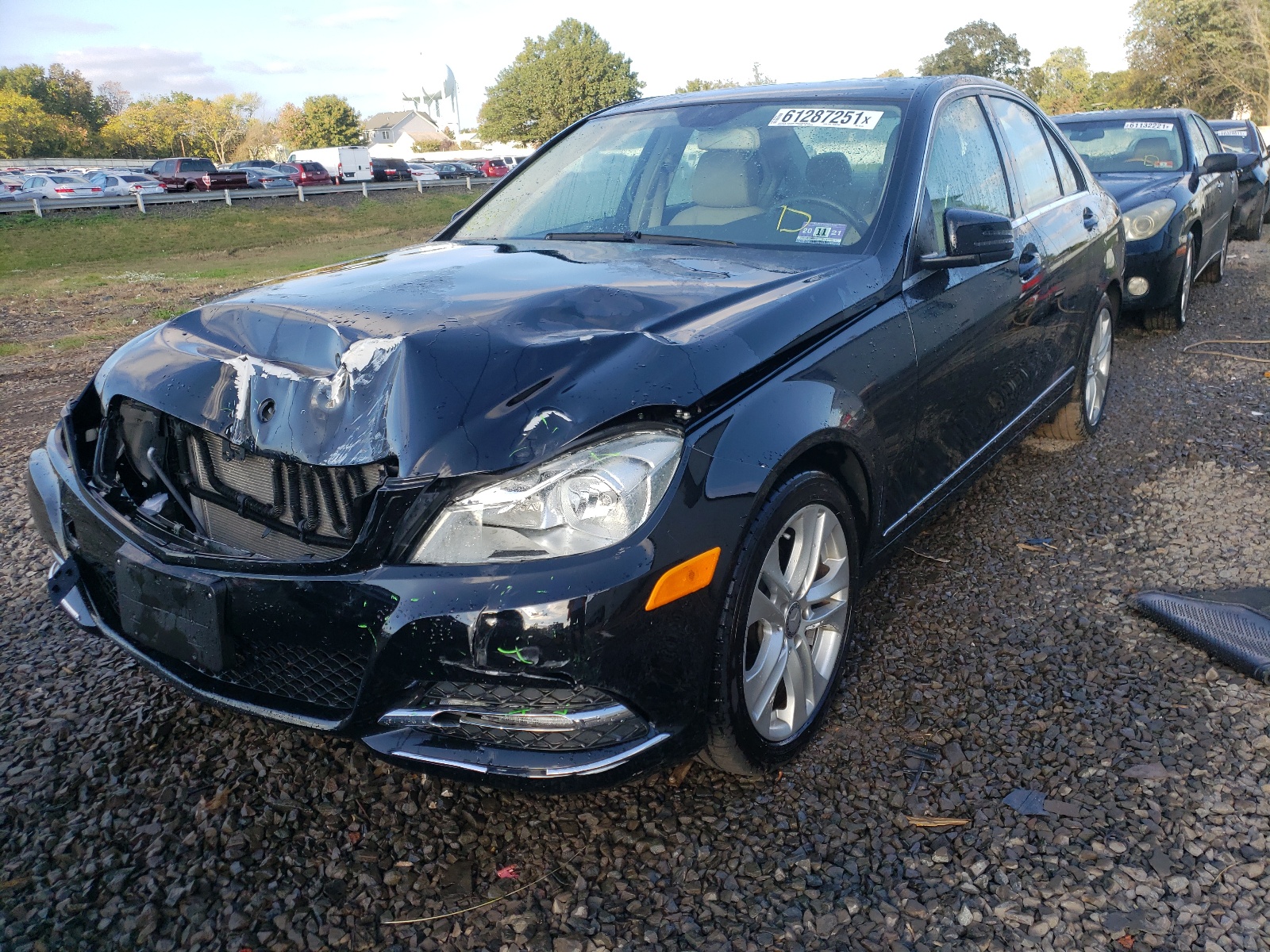 Photo 2 from auction – 2012 MERCEDES-BENZ C 300 4MAT with VIN WDDGF8BB3CA601496