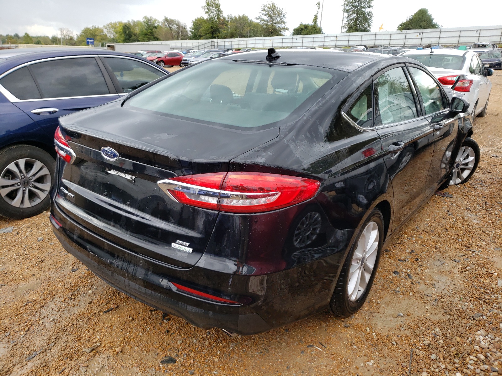 Photo 4 from auction – 2020 FORD FUSION SE with VIN 3FA6P0HD5LR148409