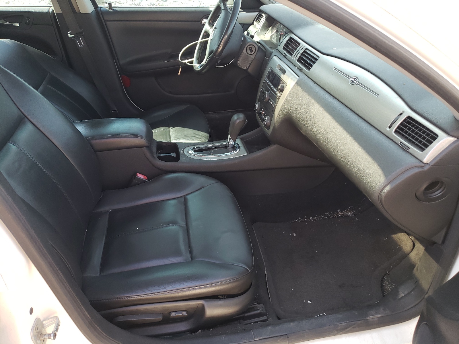Photo 5 from auction – 2007 CHEVROLET IMPALA SUP with VIN 2G1WD58C979143337