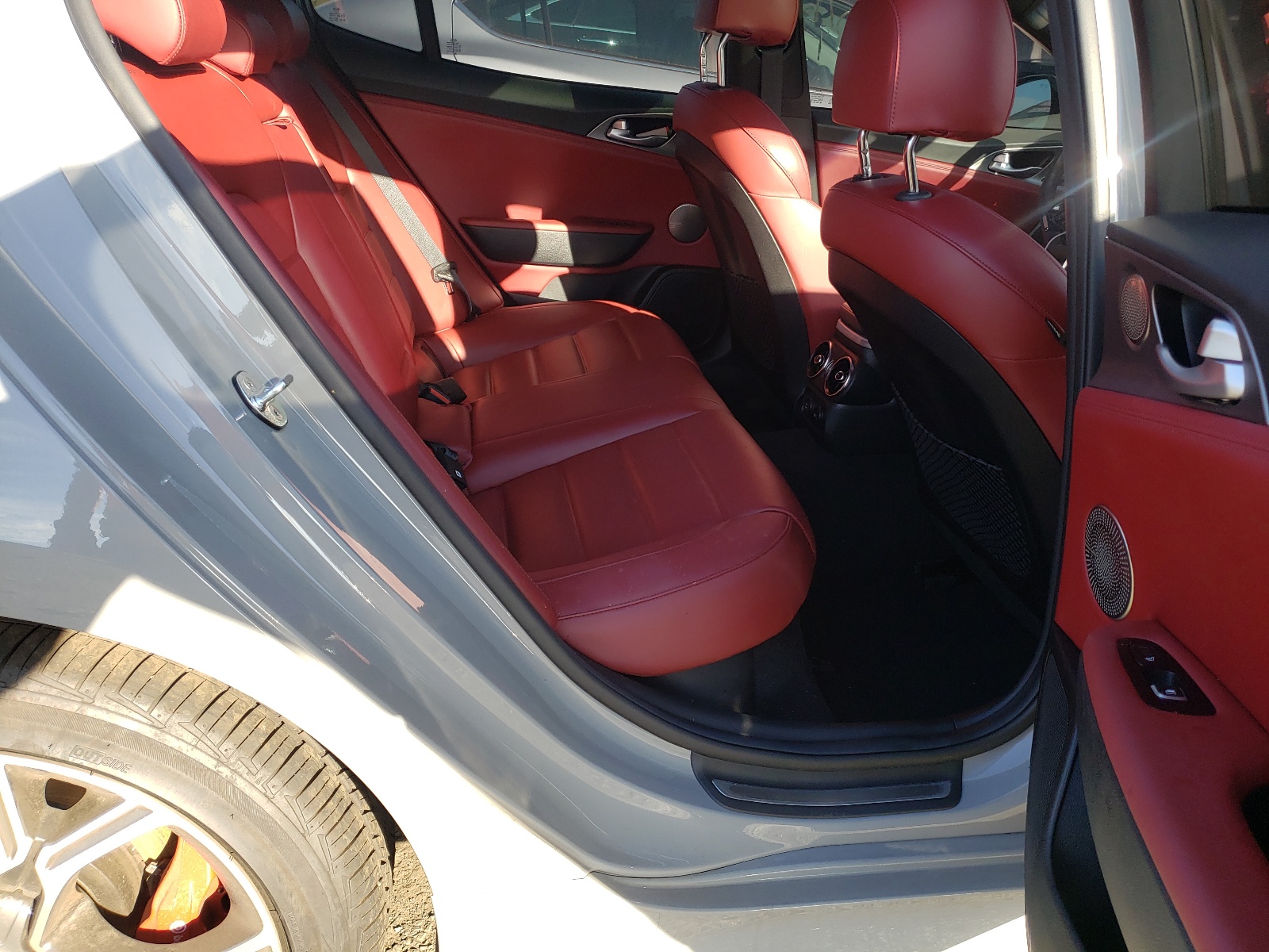Photo 6 from auction – 2021 KIA STINGER GT with VIN KNAE55LC8M6092971