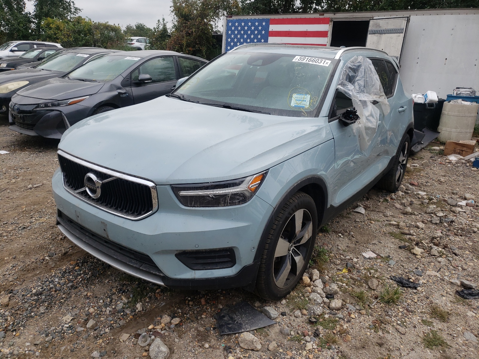 Photo 2 from auction – 2019 VOLVO XC40 T5 MO with VIN YV4162UK8K2063233