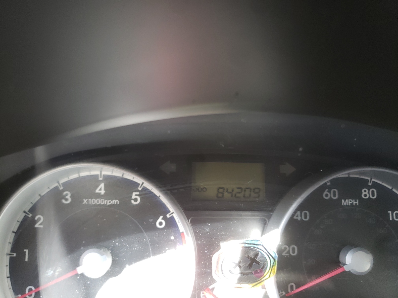 Photo 8 from auction – 2010 HYUNDAI ACCENT GLS with VIN KMHCN4AC8AU492099