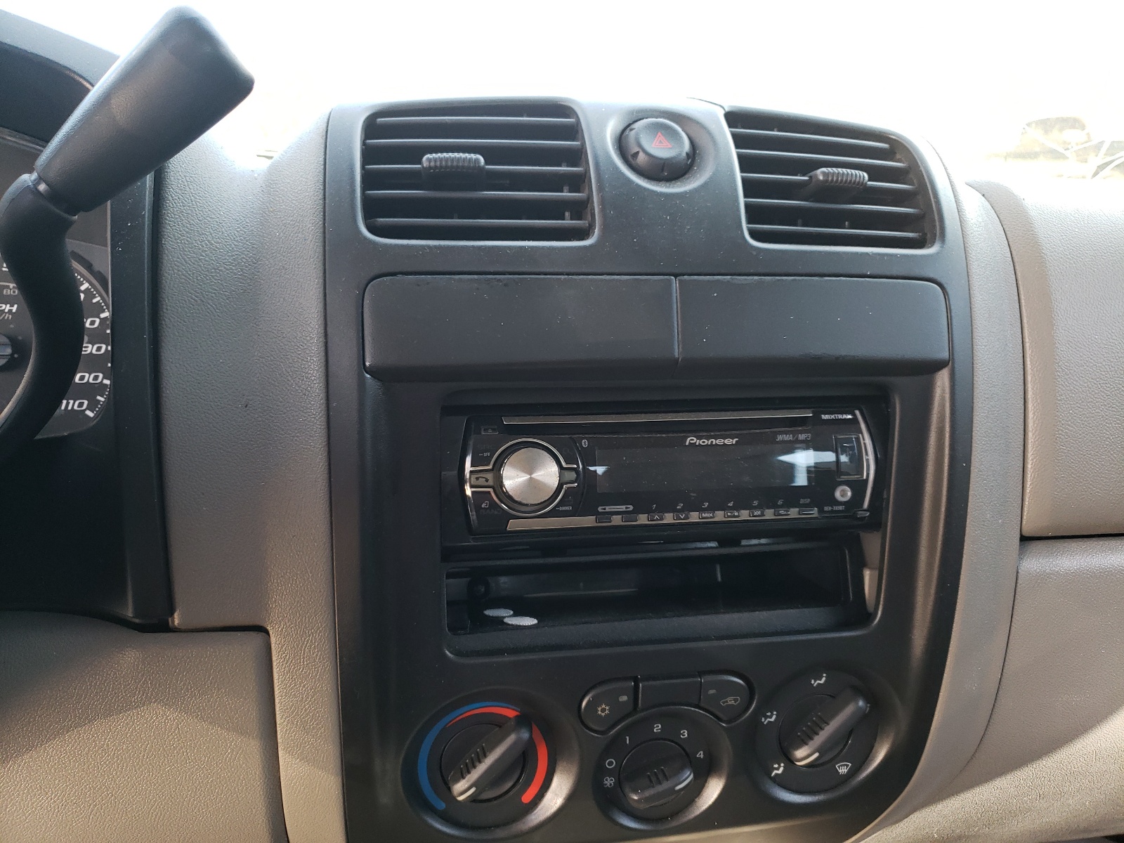 Photo 9 from auction – 2005 CHEVROLET COLORADO with VIN 1GCCS196858246369