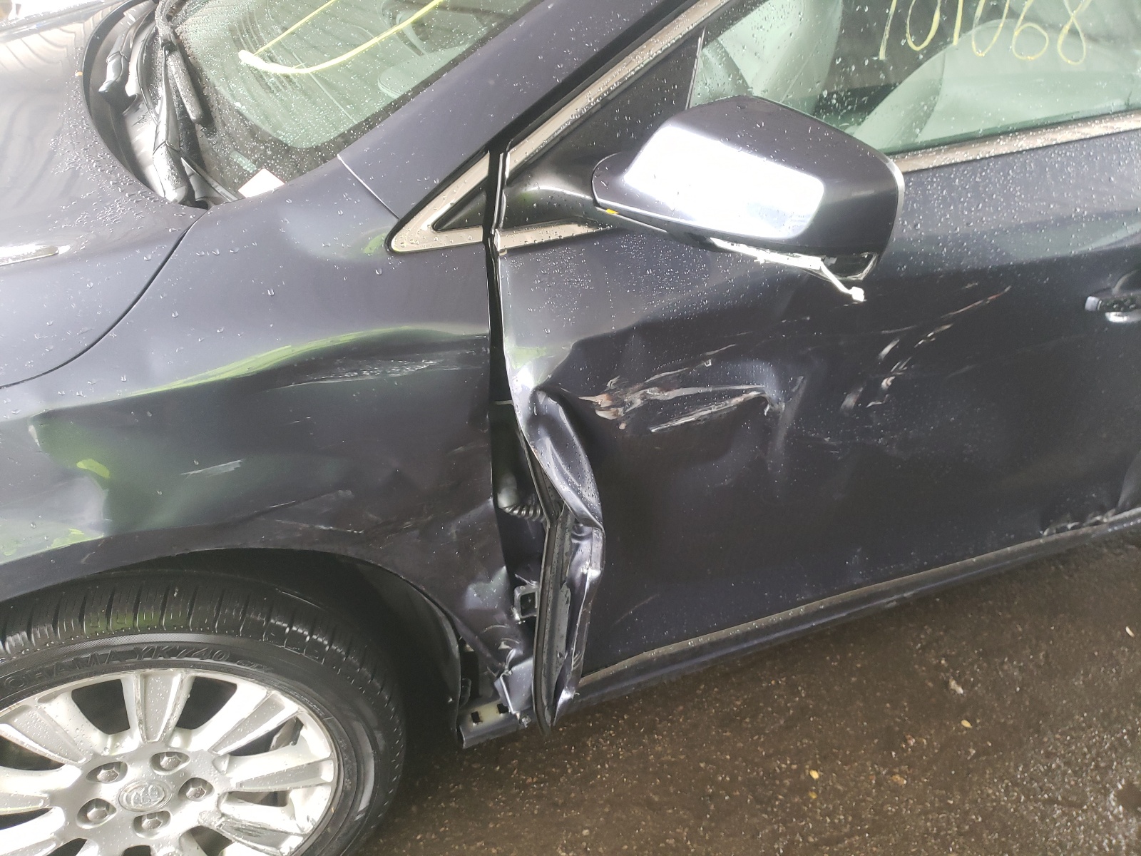Photo 9 from auction – 2013 BUICK LACROSSE with VIN 1G4GC5ER1DF164365