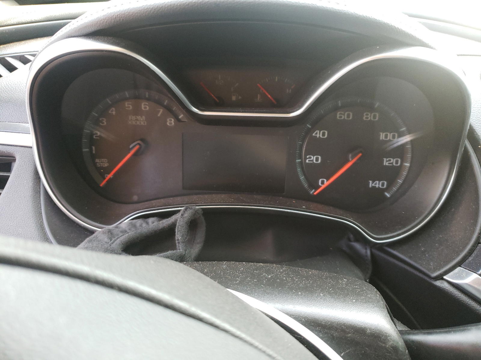 Photo 8 from auction – 2017 CHEVROLET IMPALA LT with VIN 2G1105SA0H9166472