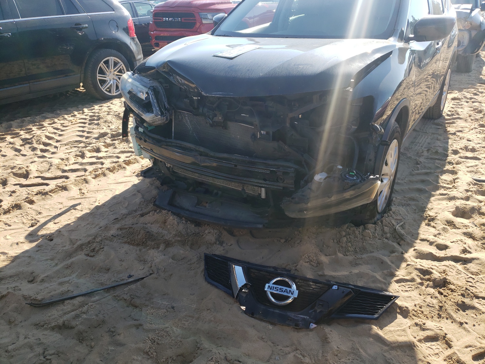Photo 9 from auction – 2016 NISSAN ROGUE S with VIN 5N1AT2MT3GC800257
