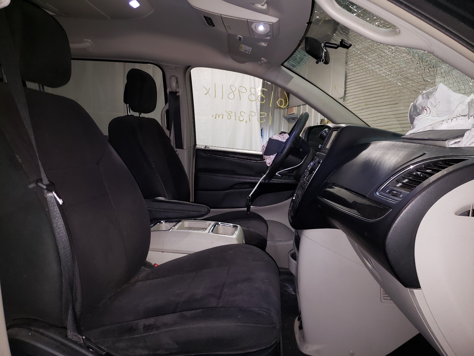 Zdjęcie 5 z aukcji – 2011 CHRYSLER TOWN & COU z VIN 2A4RR5DG6BR687537
