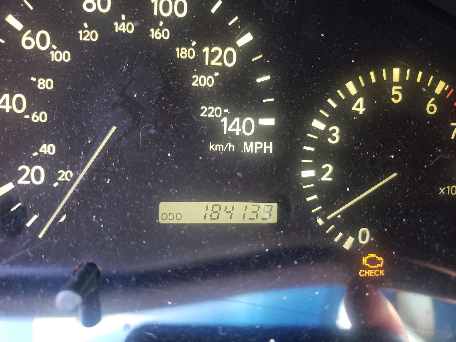 Photo 8 from auction – 2003 LEXUS RX 300 with VIN JTJGF10U630150492