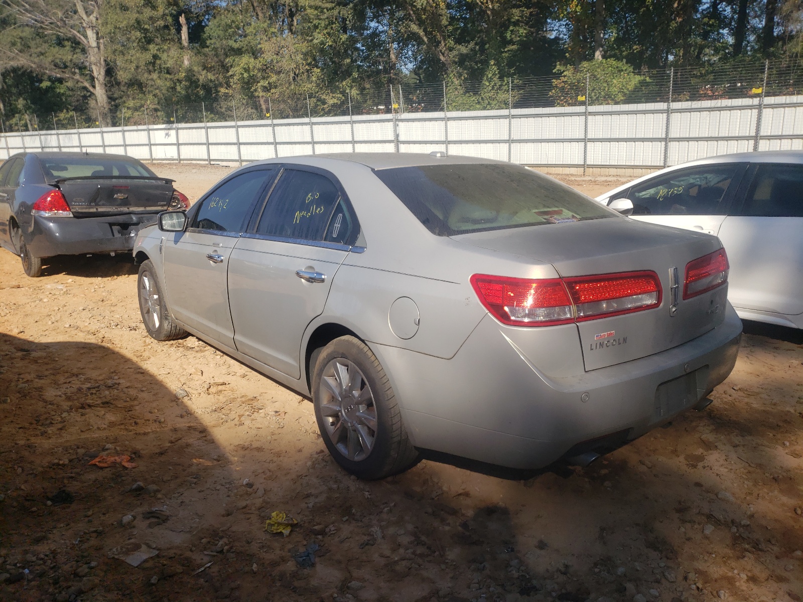 Photo 3 from auction – 2010 LINCOLN MKZ with VIN 3LNHL2GC6AR752448