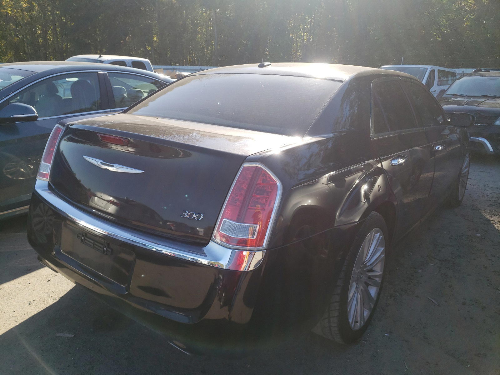 Photo 4 from auction – 2012 CHRYSLER 300 LIMITE with VIN 2C3CCACG0CH285113
